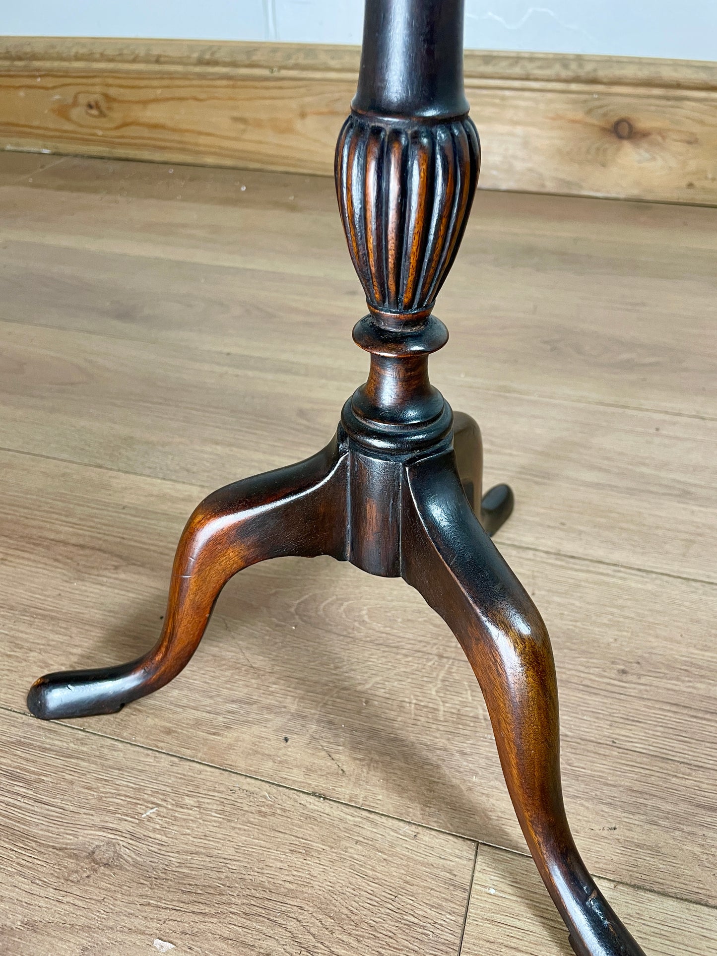 Antique Edwardian Pie Crust Wine Table