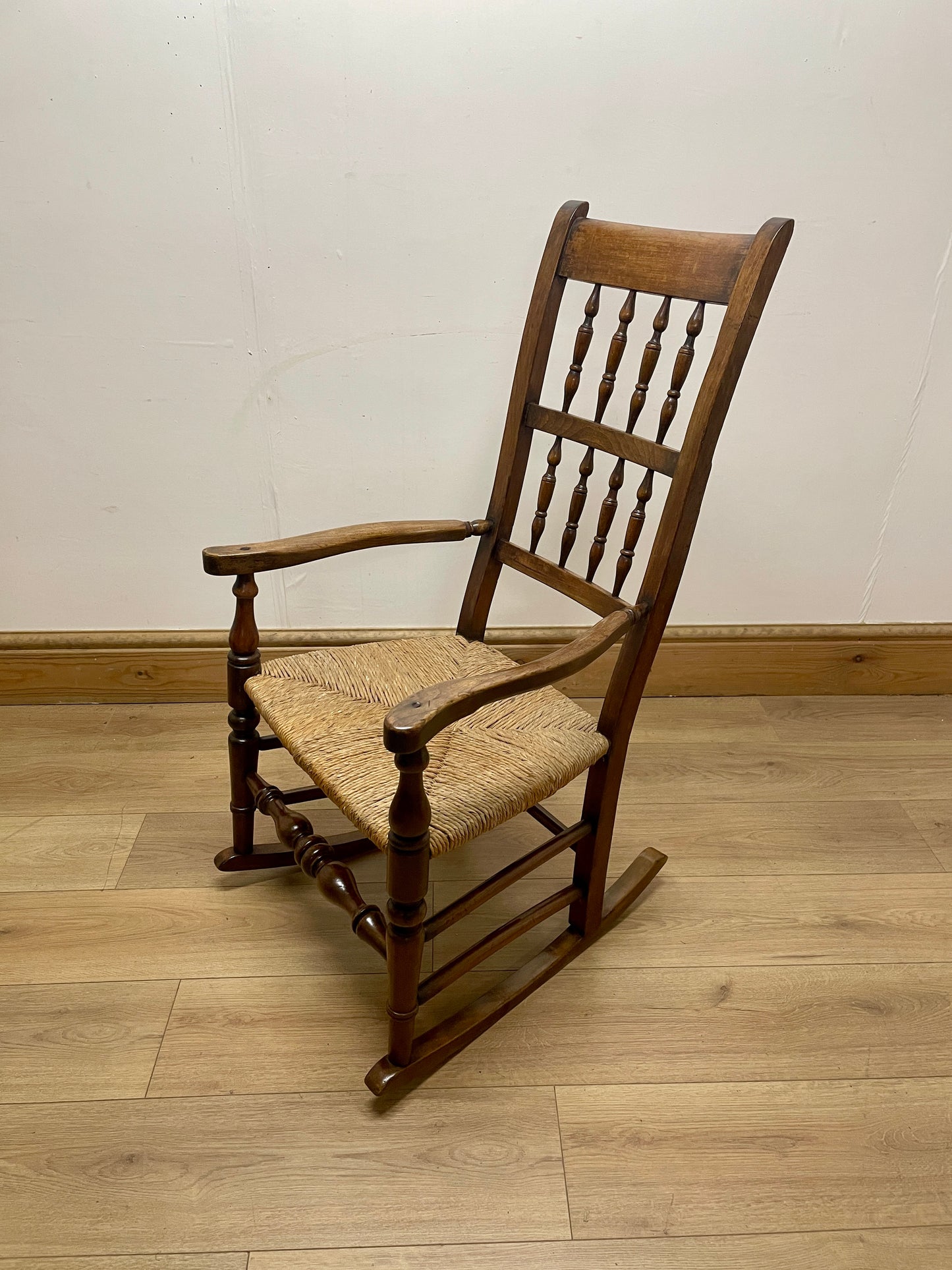 Antique Rush Seated Rocking Chair – Traditional Wooden Rocker