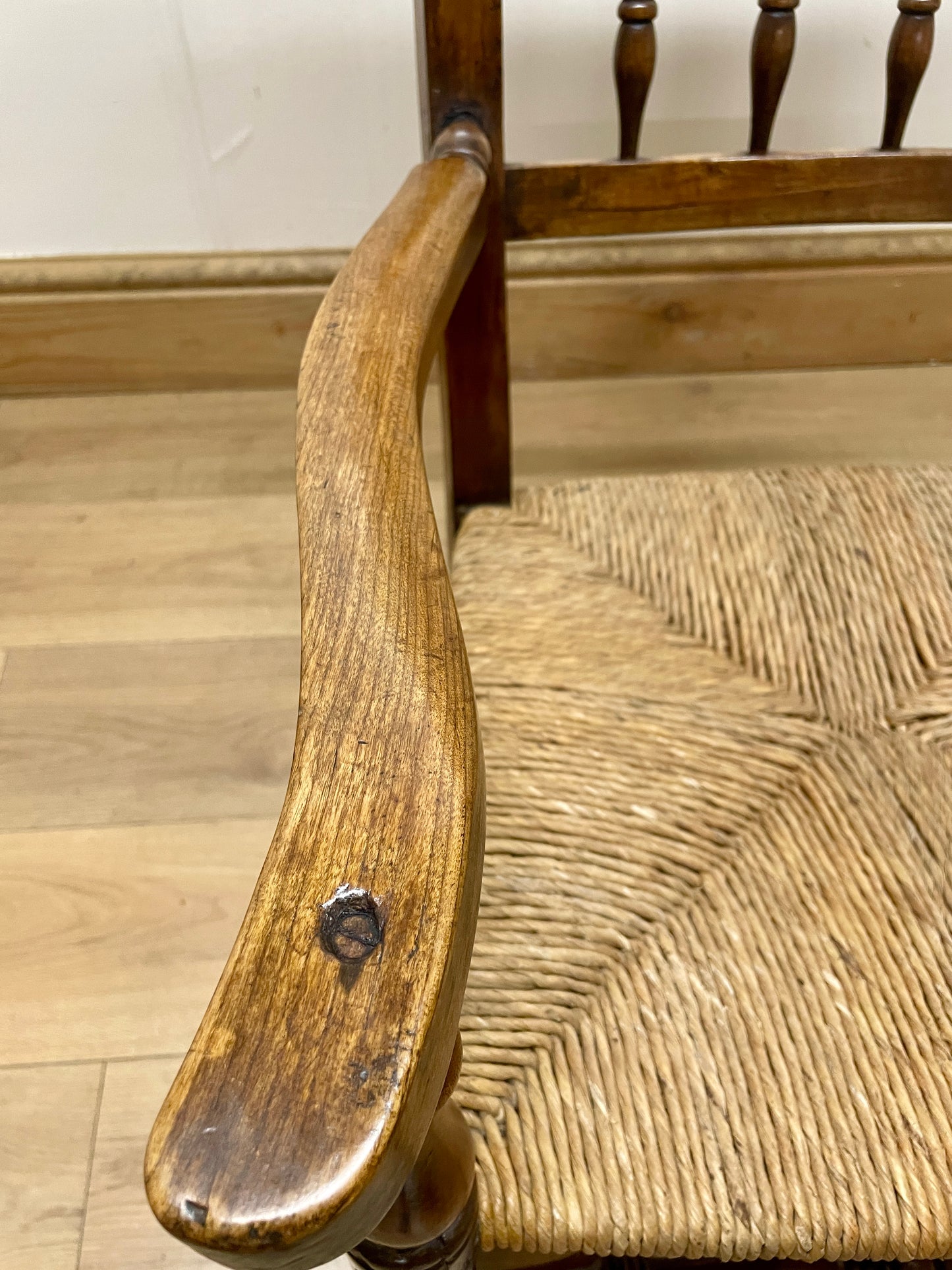 Antique Rush Seated Rocking Chair – Traditional Wooden Rocker