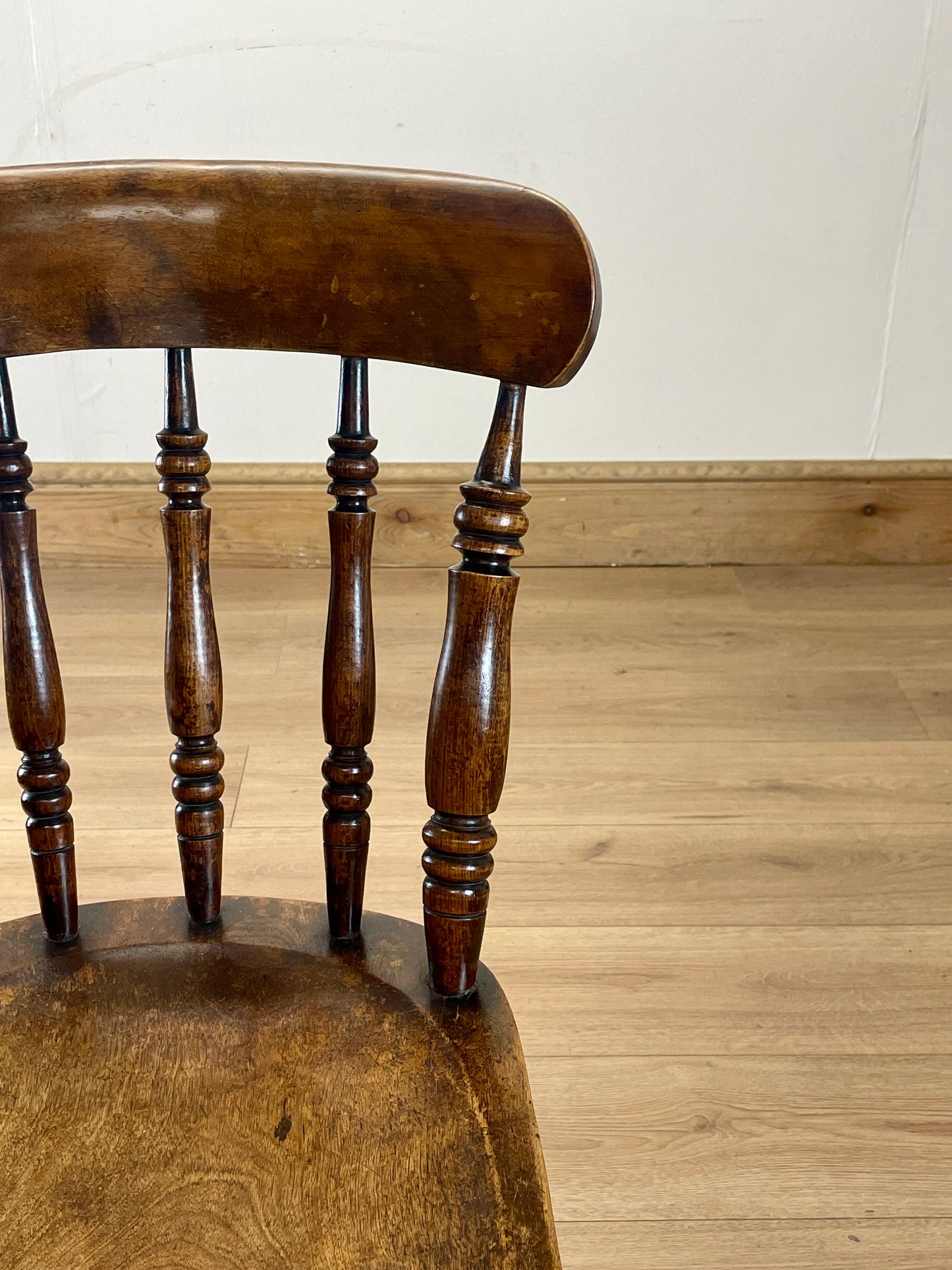Antique Welsh Spindle Back Side Chair – 19th Century Kitchen Chair
