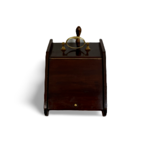 Timeless Elegance: 20th Century Mahogany Coal Scuttle