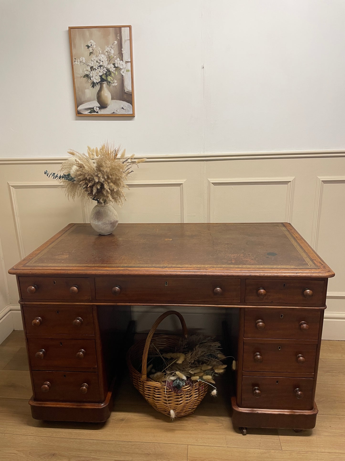 Antique Mahogany Victorian Pedestal Desk with Original Leather Top