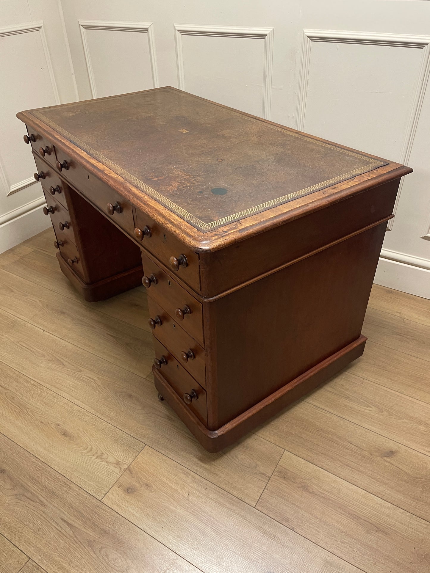 Antique Mahogany Victorian Pedestal Desk with Original Leather Top
