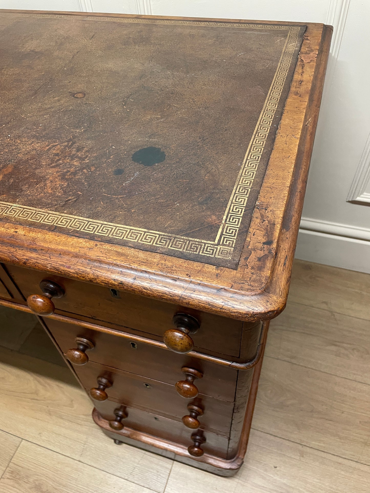 Antique Mahogany Victorian Pedestal Desk with Original Leather Top