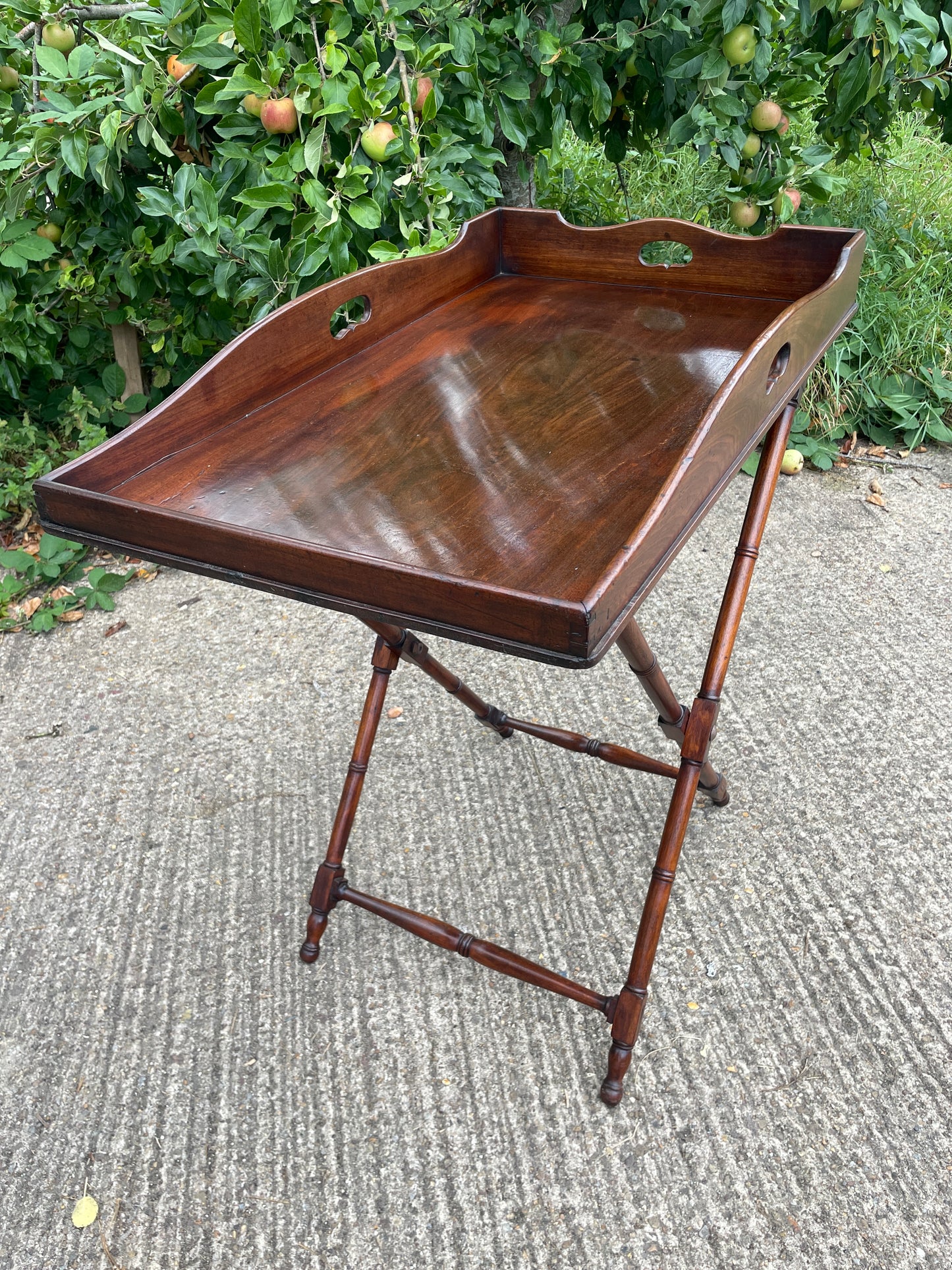Large Georgian mahogany butler’s tray
