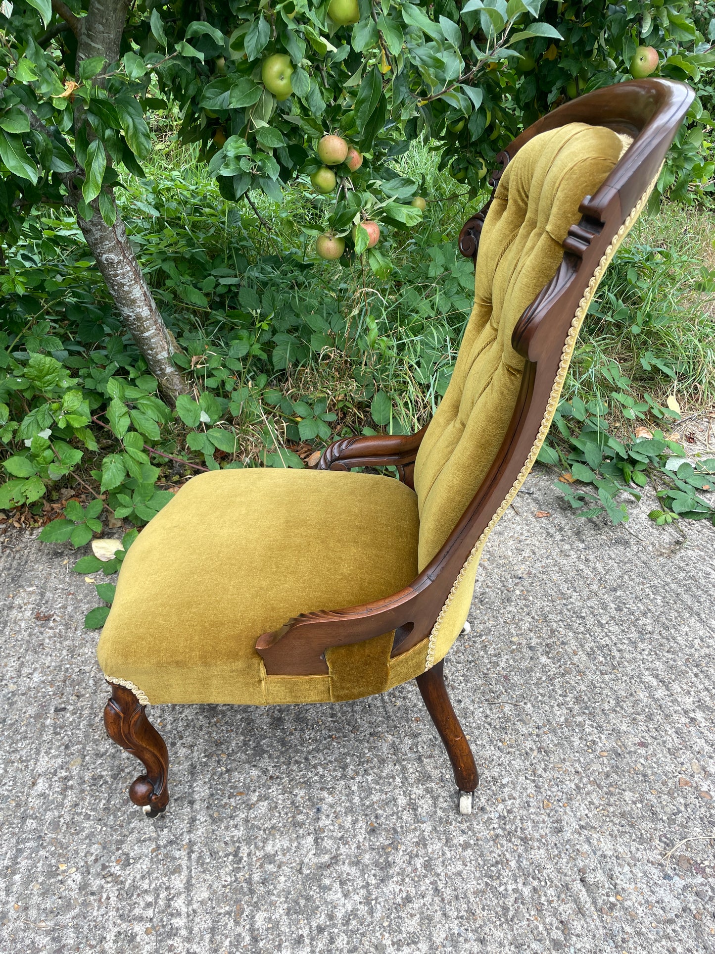 Victorian mahogany salon chair