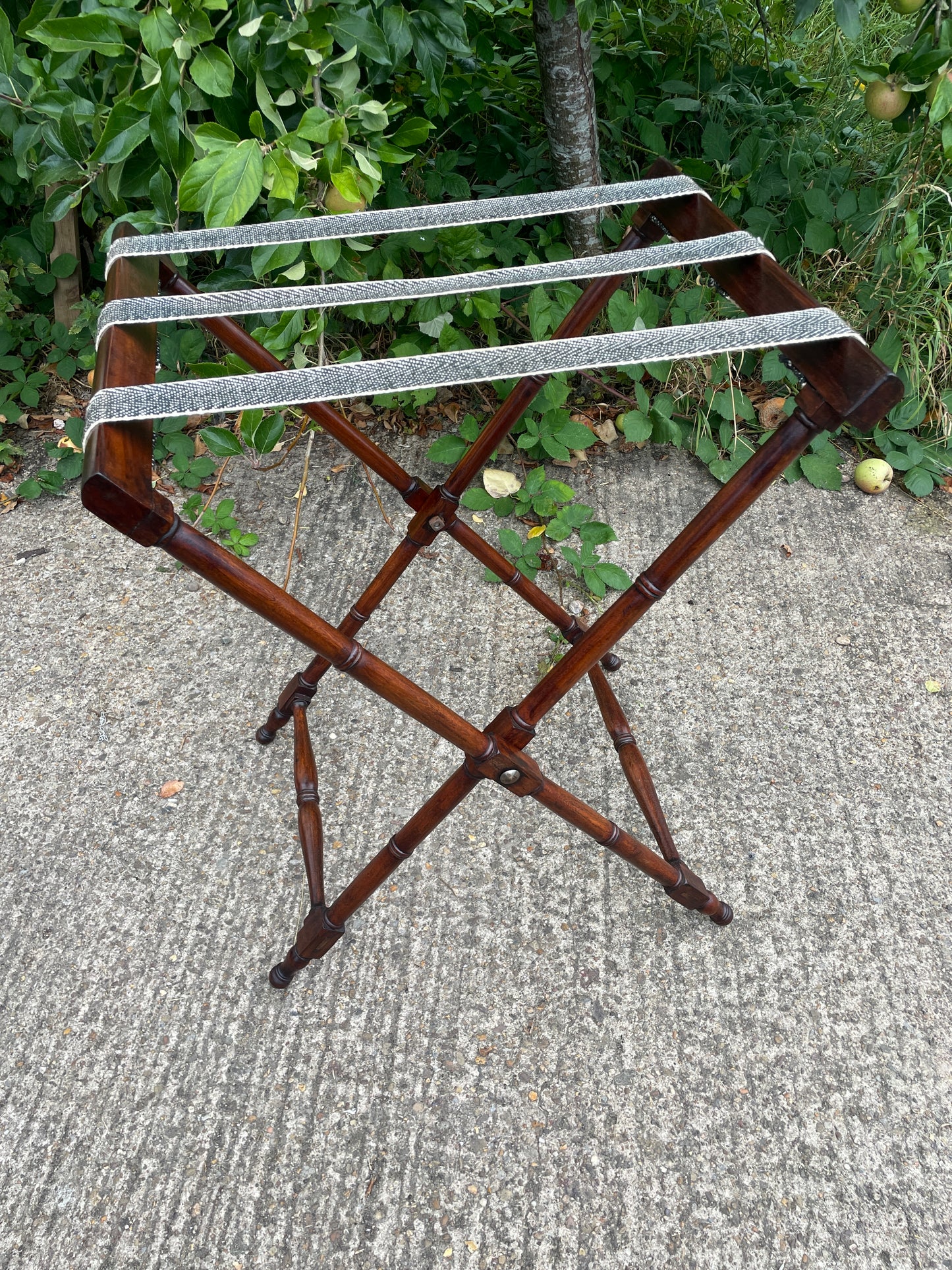 Large Georgian mahogany butler’s tray