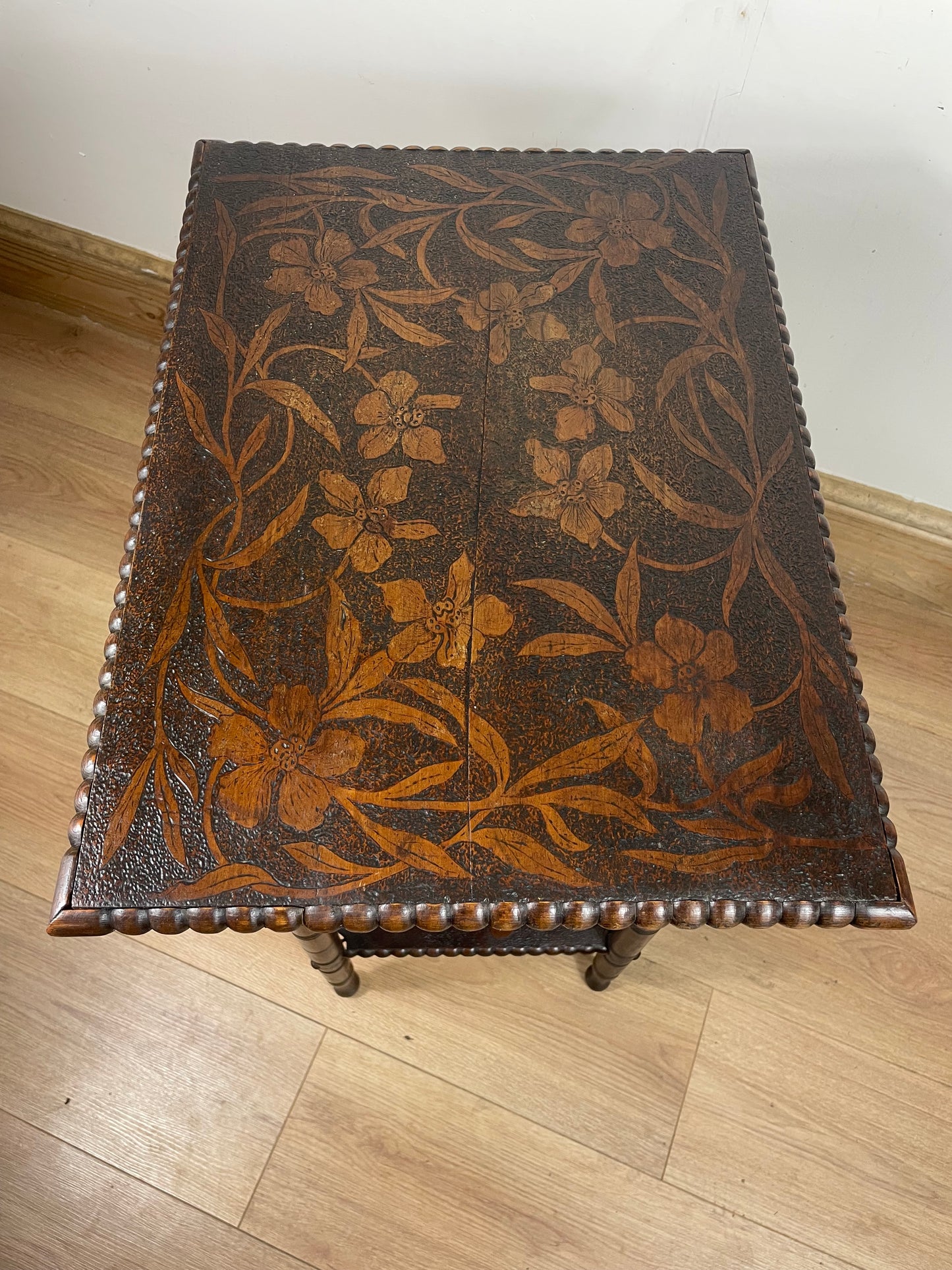 1902 poker art table