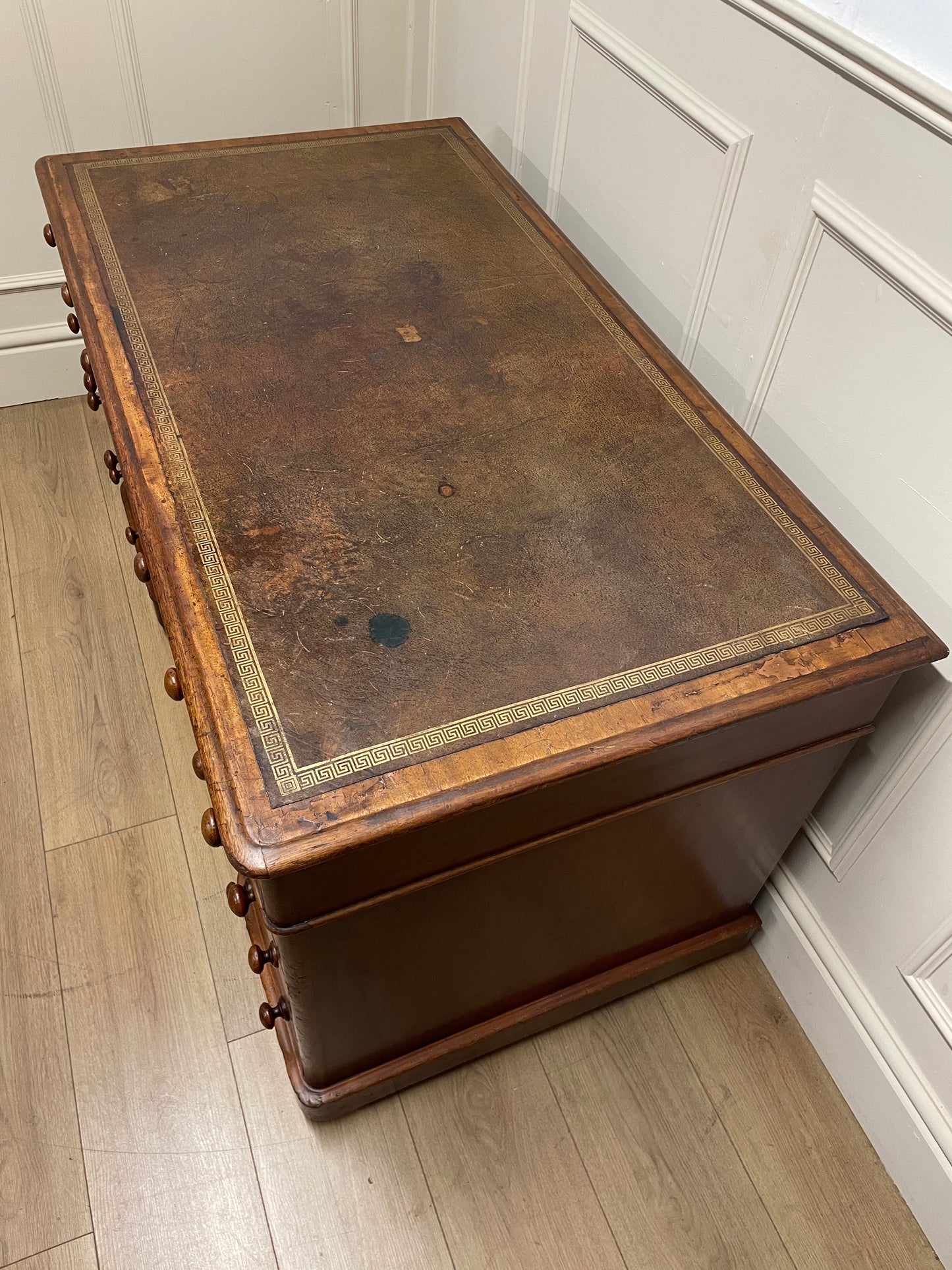 Antique Mahogany Victorian Pedestal Desk with Original Leather Top