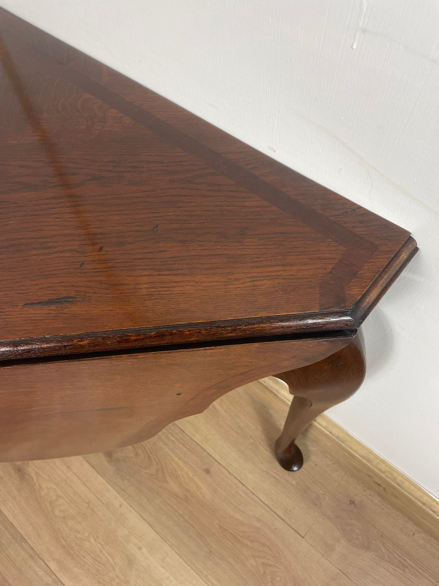 Oak corner table