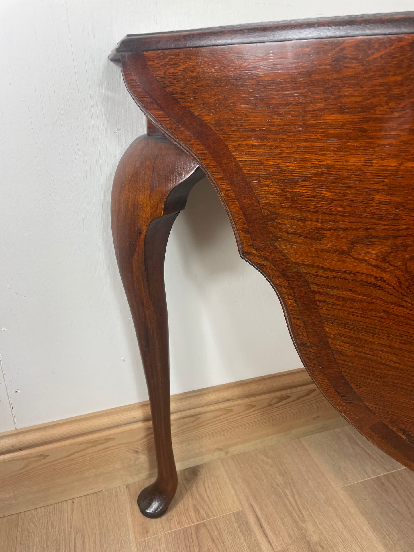 Oak corner table