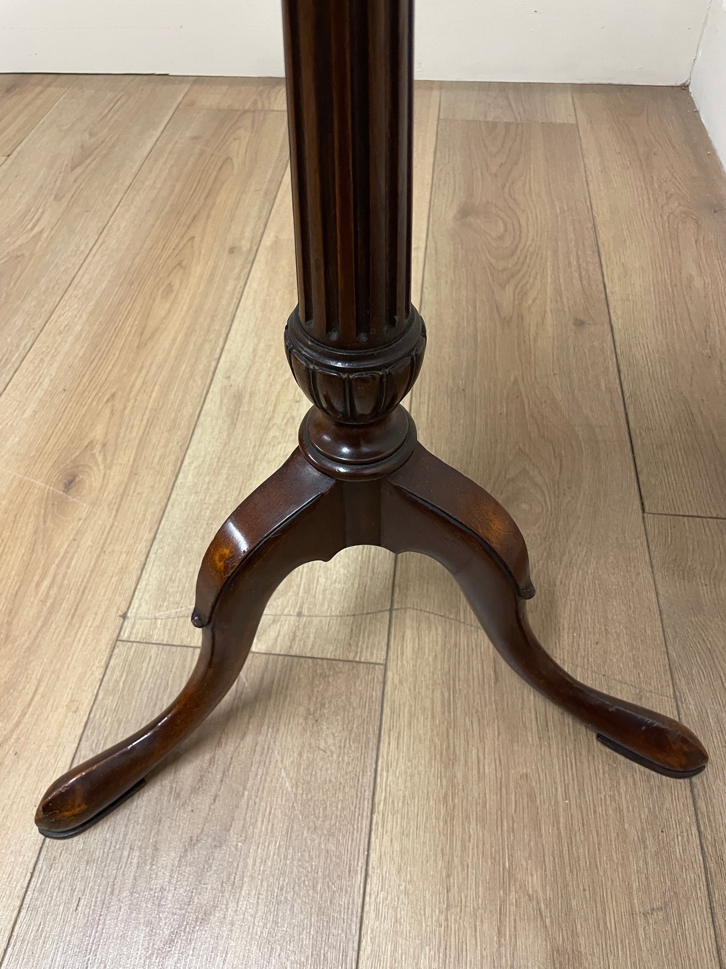 Antique Mahogany Dish Top Wine Table