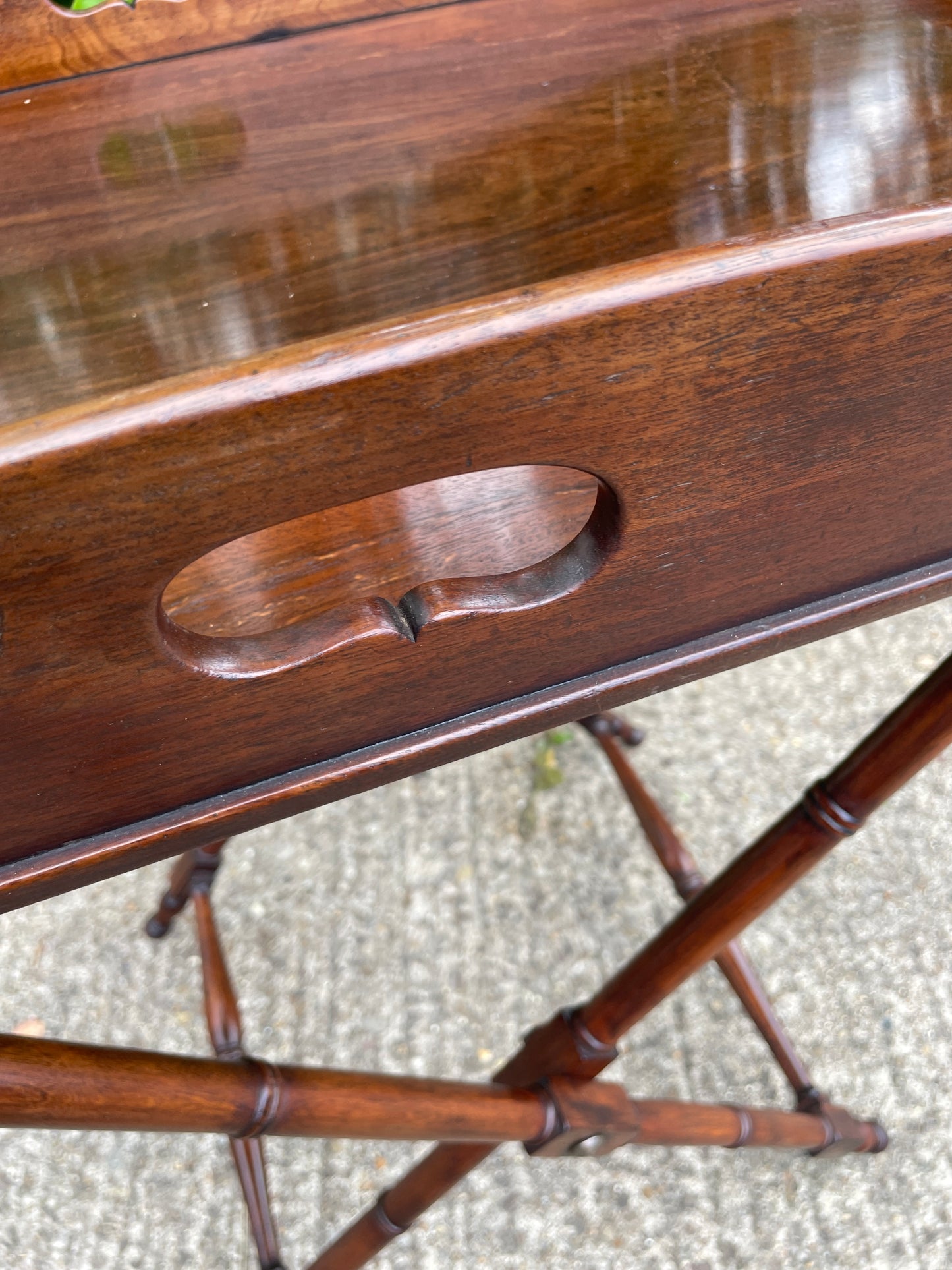 Large Georgian mahogany butler’s tray