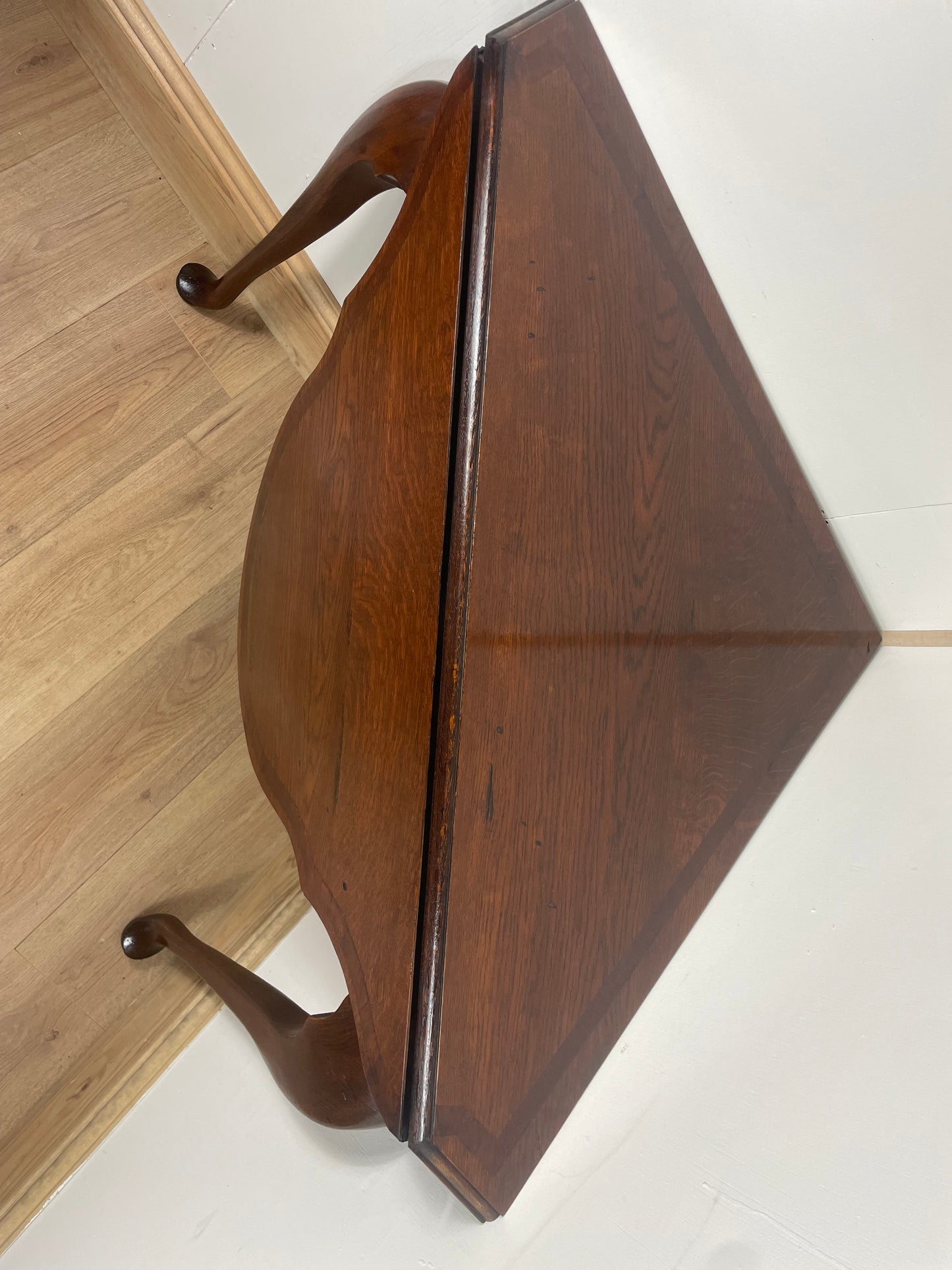 Oak corner table