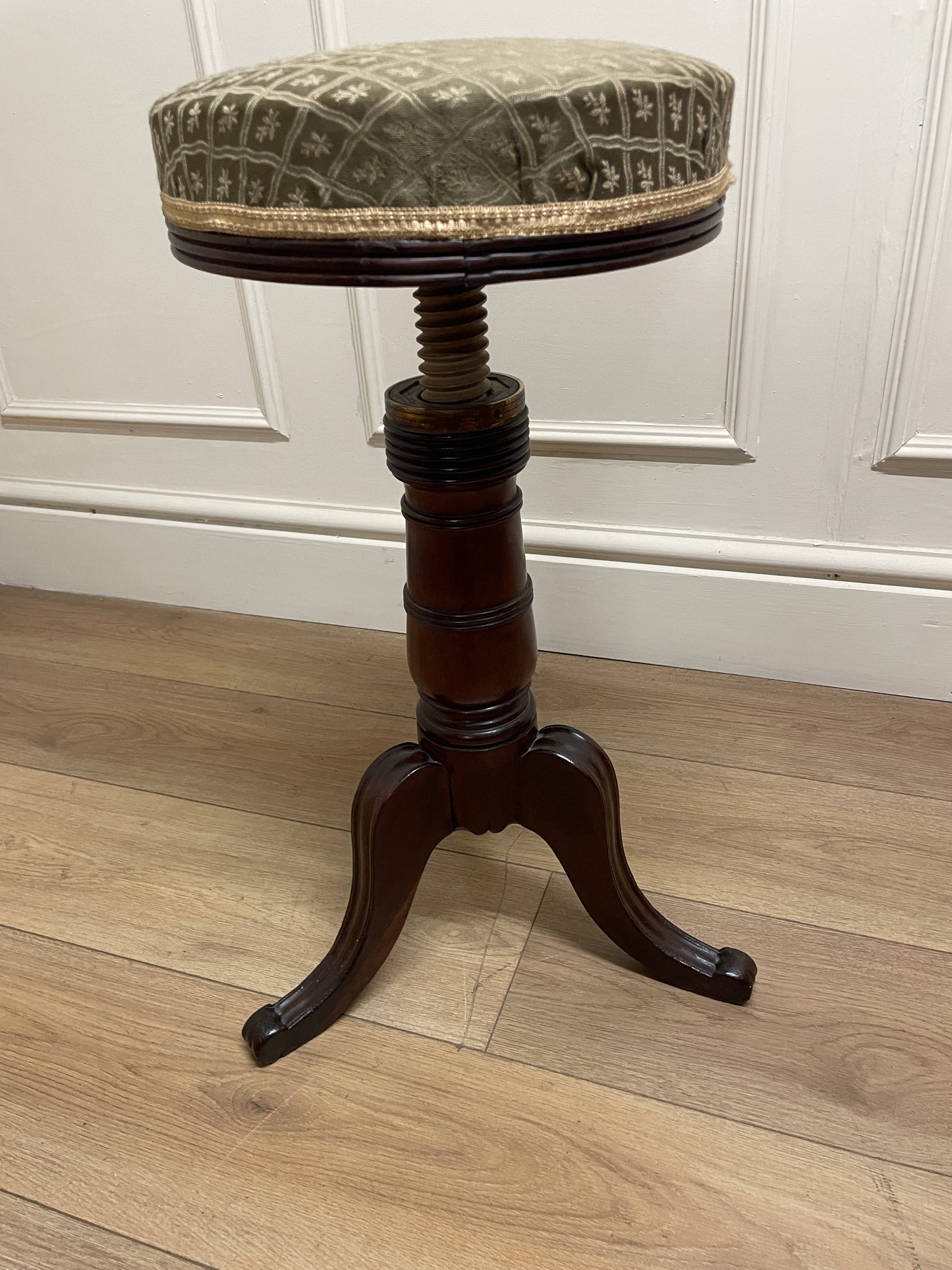 Victorian Adjustable Piano Stool