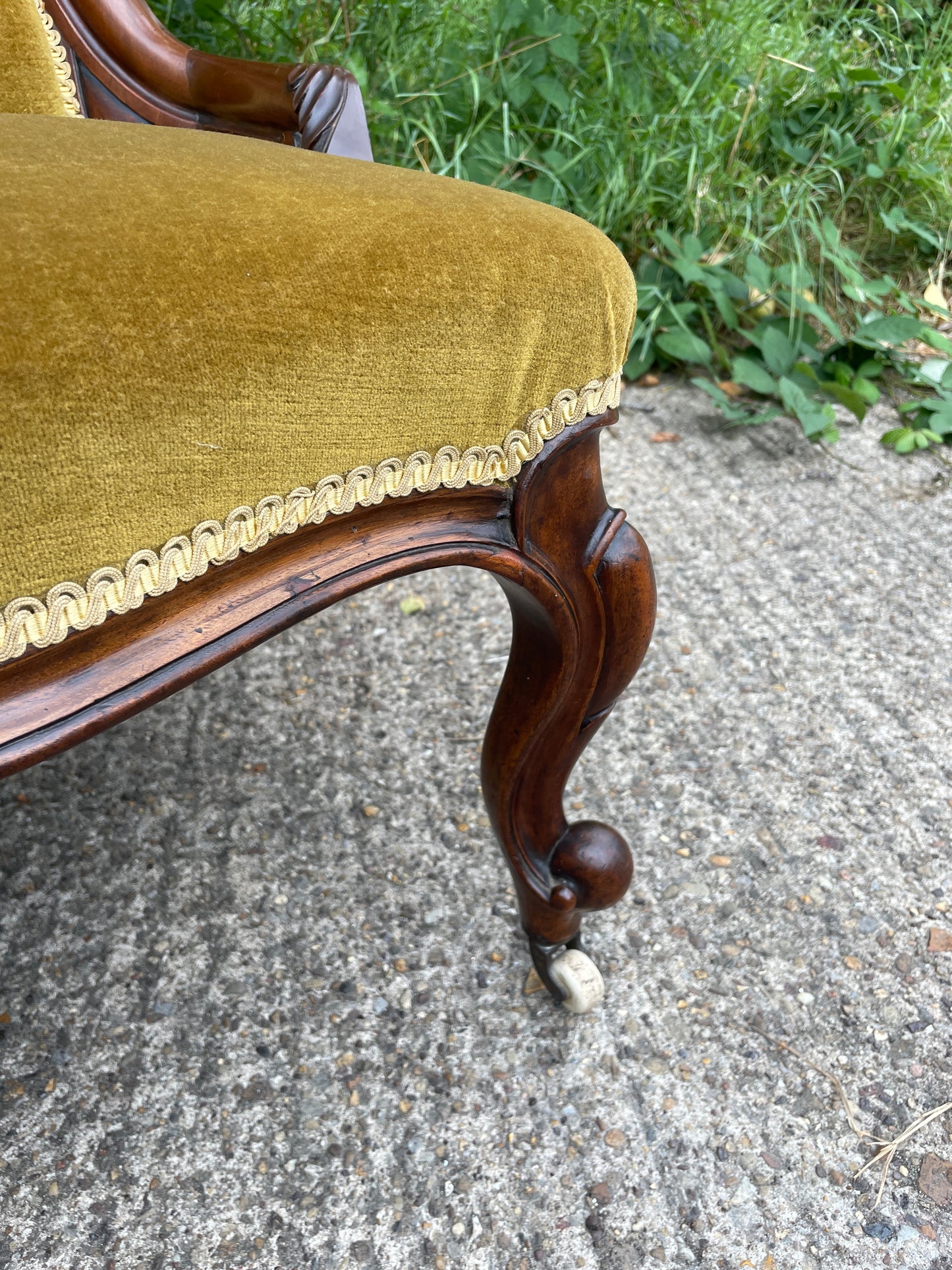 Victorian mahogany salon chair