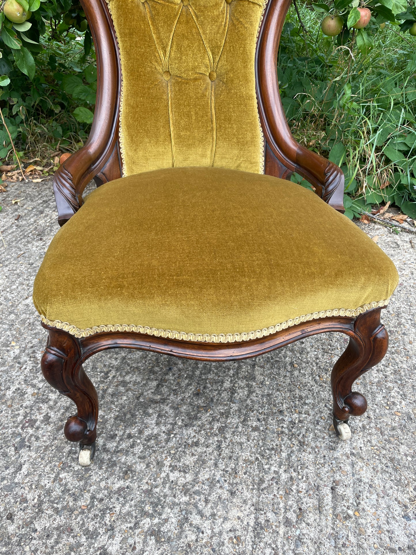 Victorian mahogany salon chair
