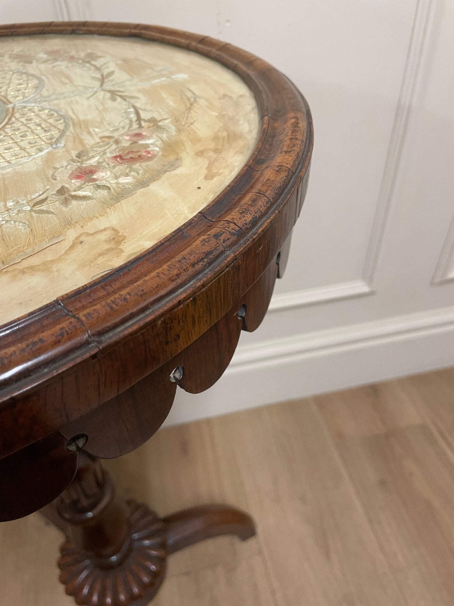 Georgian rosewood tripod table