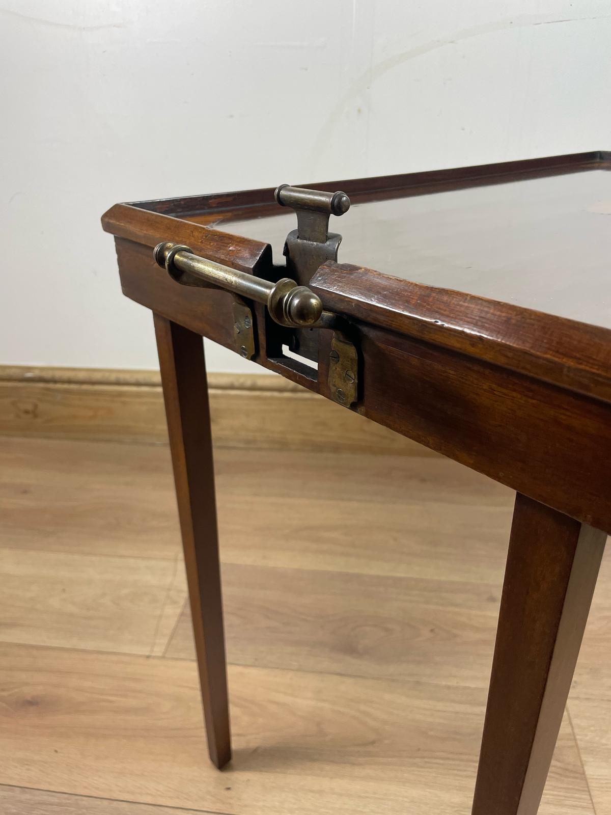 Edwardian Folding Butler’s Table handle