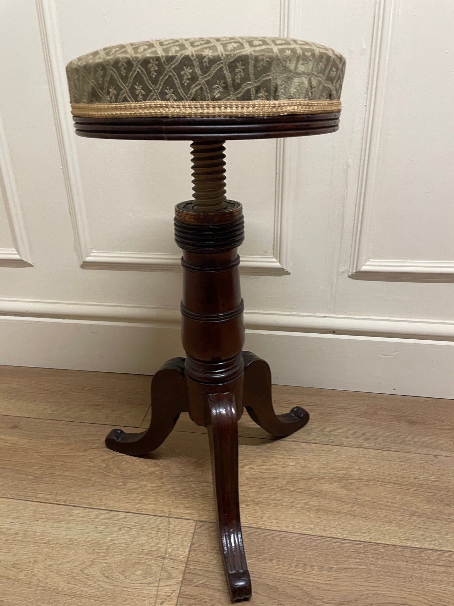 Victorian Adjustable Piano Stool