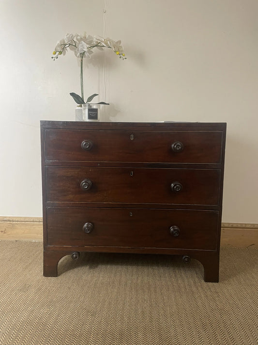 Elevate Your Space with the Timeless Elegance of Our Victorian Mahogany Chest of Drawers
