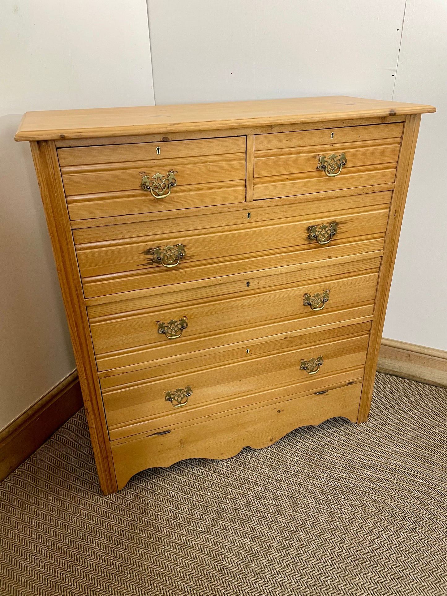 Victorian Elegance: 18th Century Antique Pine Chest of Drawers