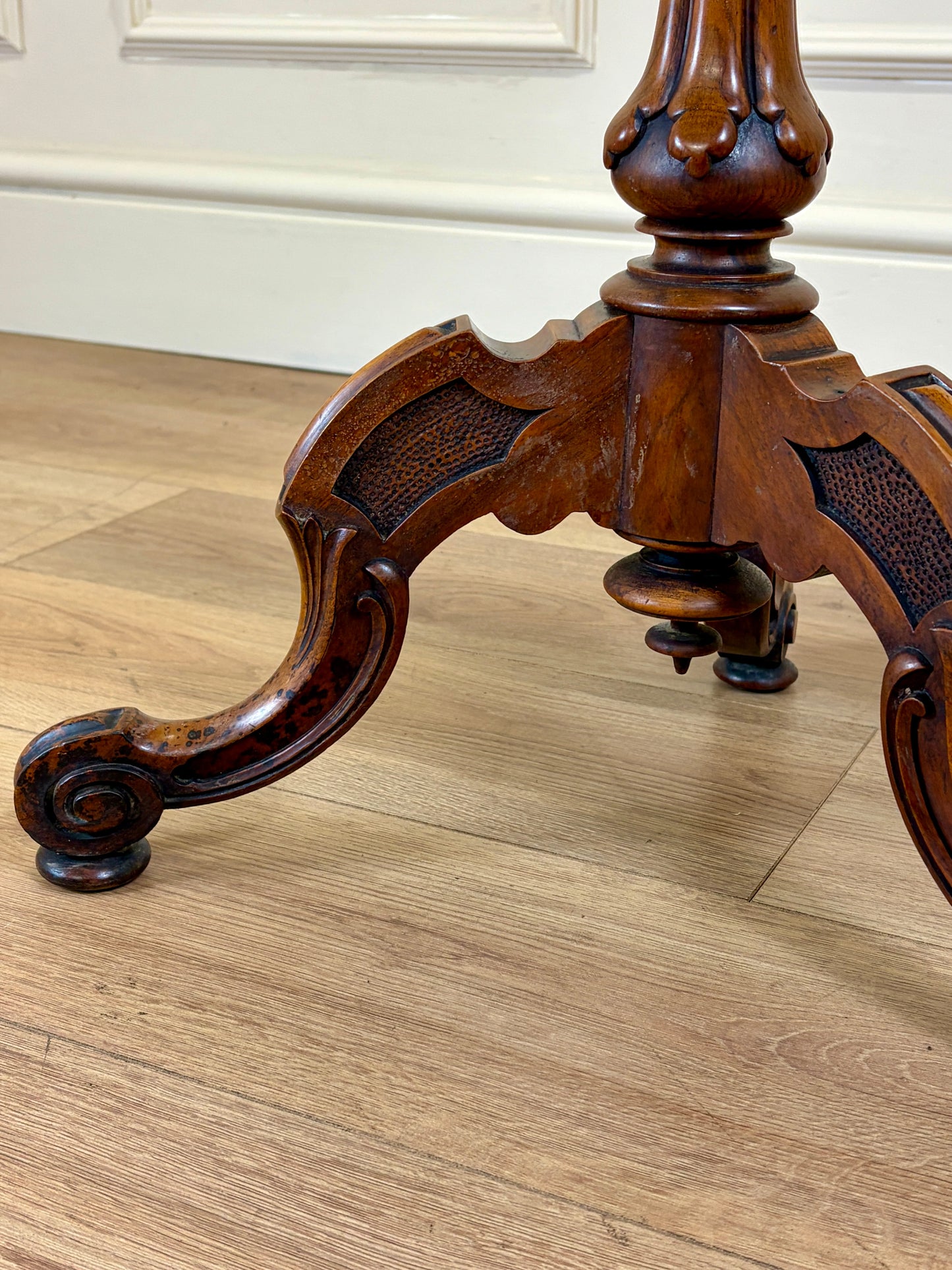 Antique Victorian burr walnut lamp table with tripod base and scroll feet