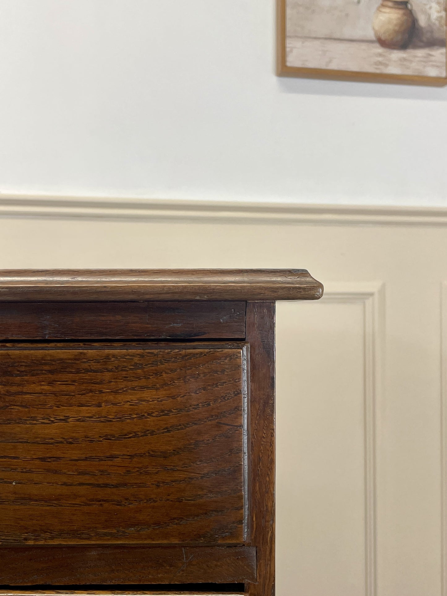 Antique Georgian oak chest of drawers with original brass handles