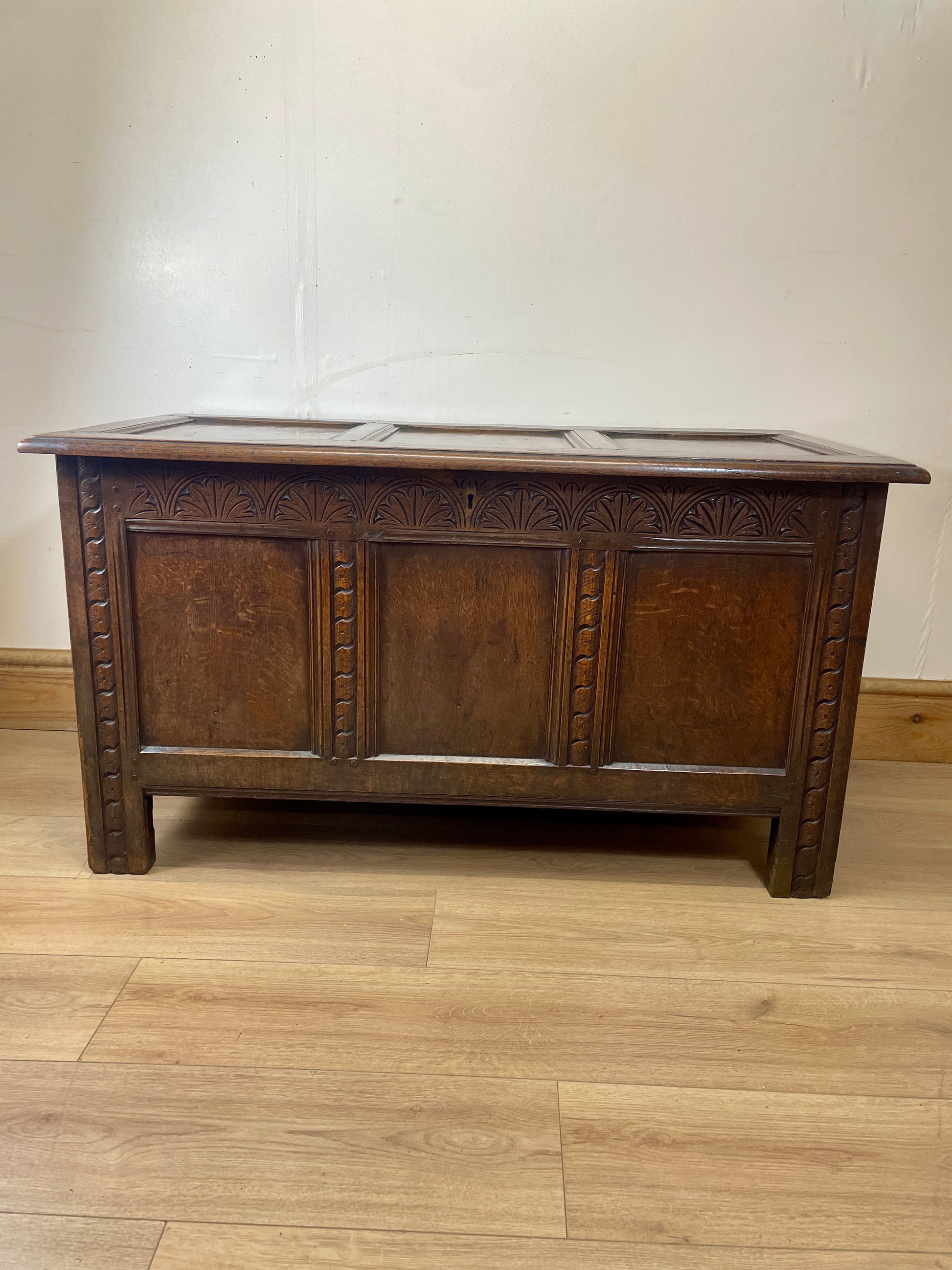 antique-georgian-oak-coffer