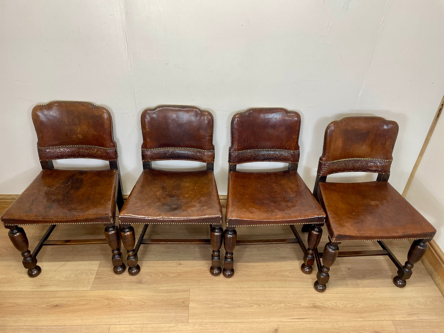 Antique Set of 4 Brown Leather Side Chairs – Arts & Crafts Oak