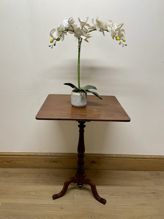 antique-square-mahogany-lamp-side-table