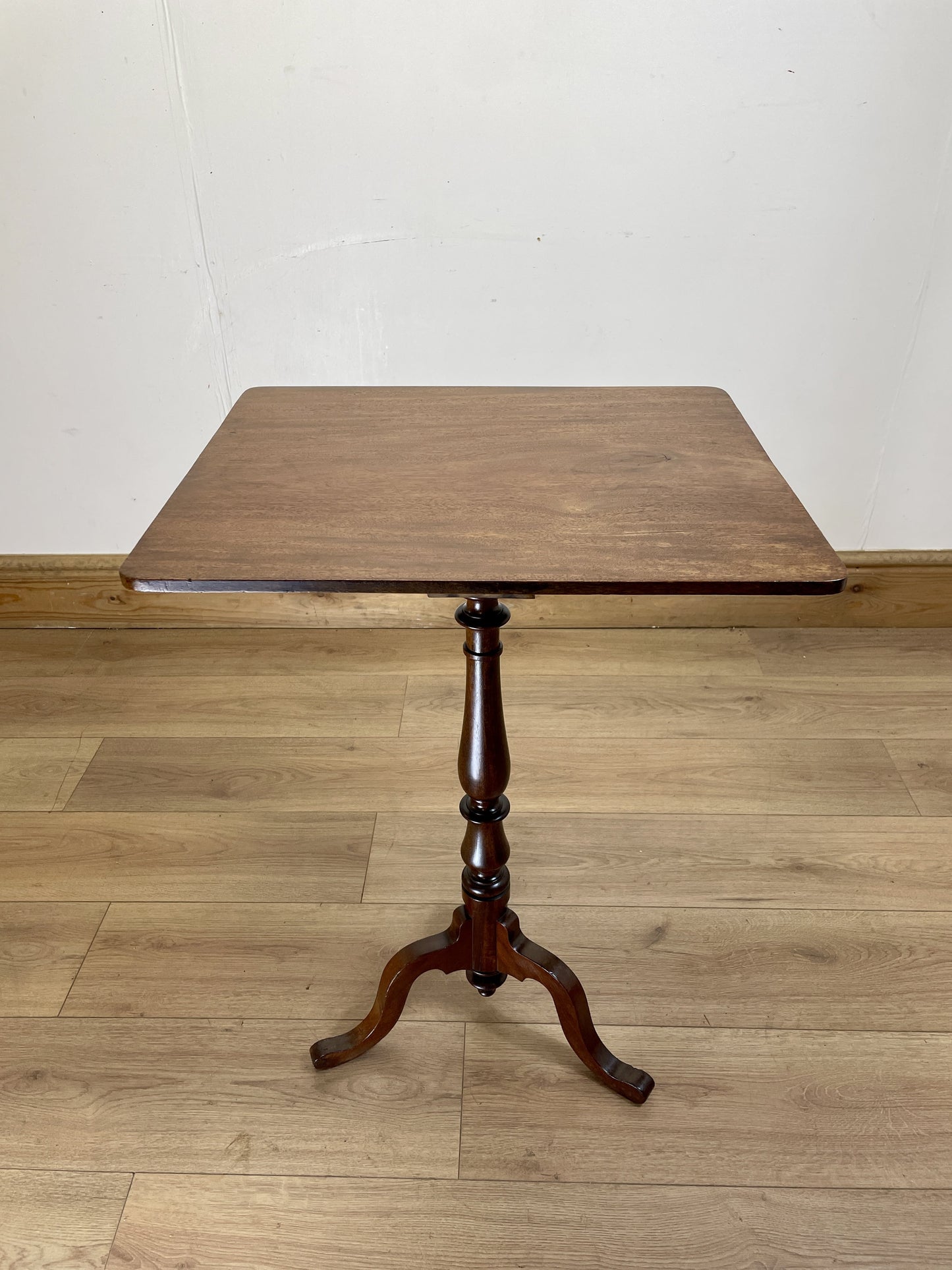 antique-square-mahogany-lamp-side-table