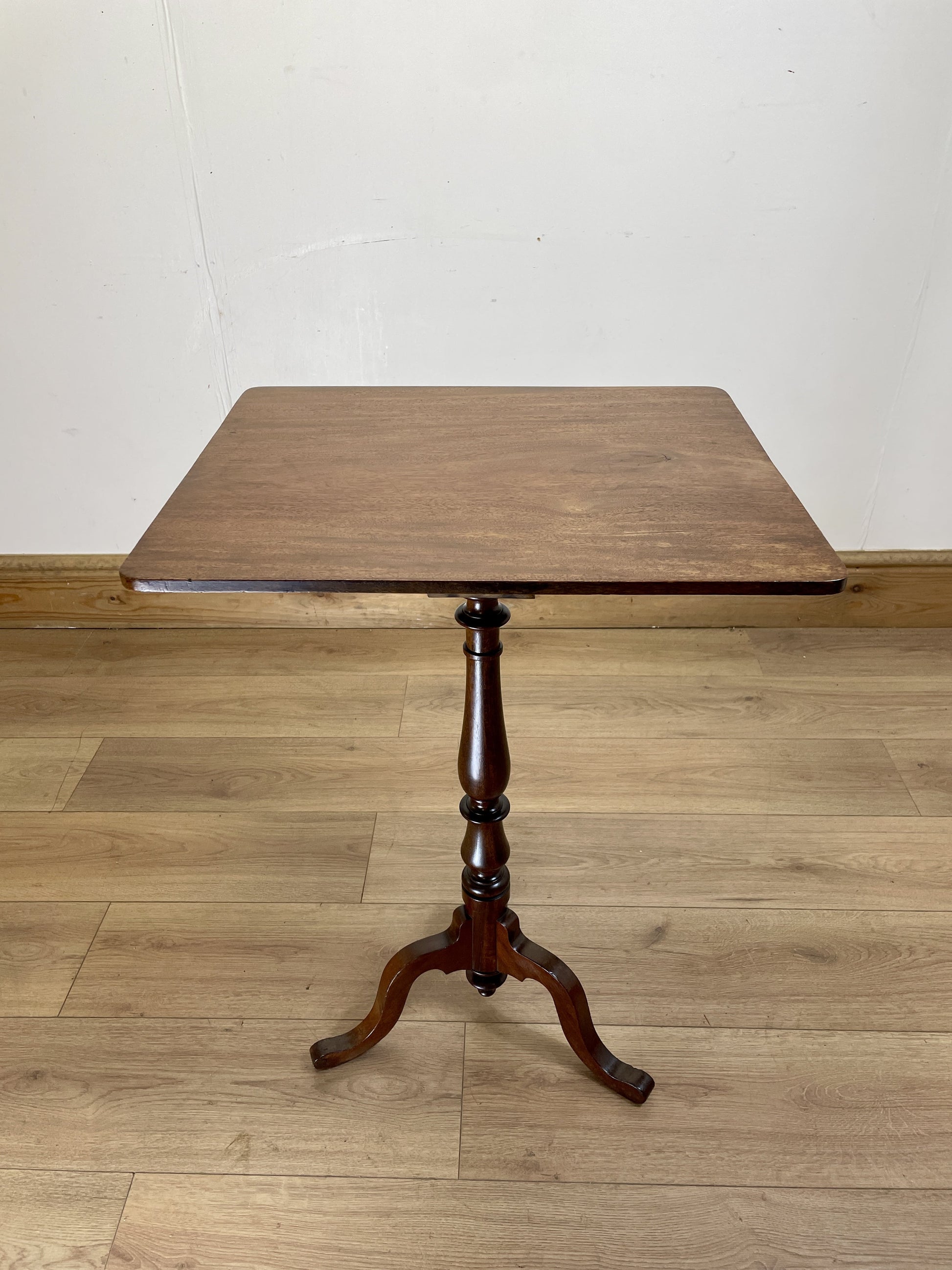 antique-square-mahogany-lamp-side-table