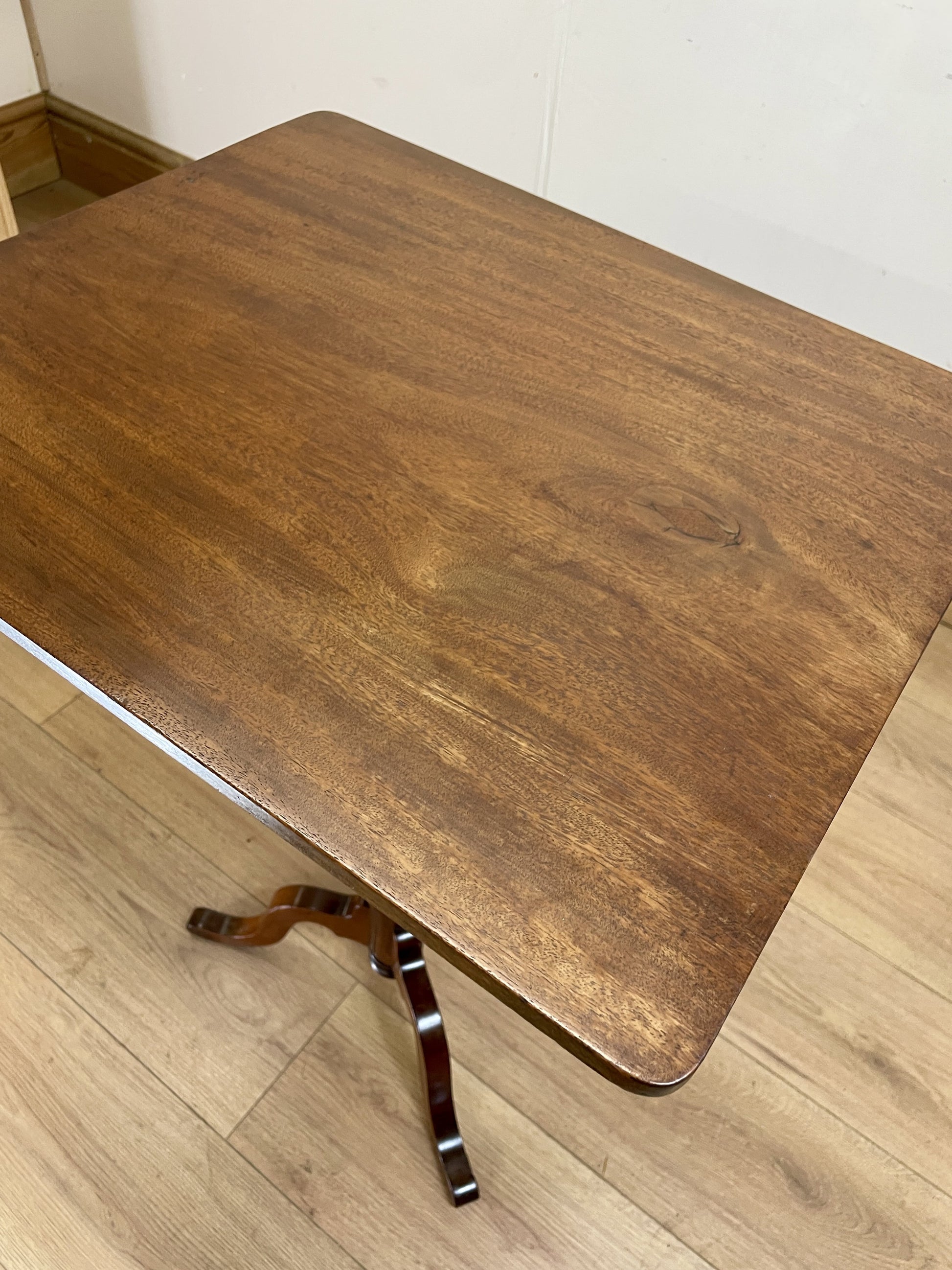 antique-square-mahogany-lamp-side-table