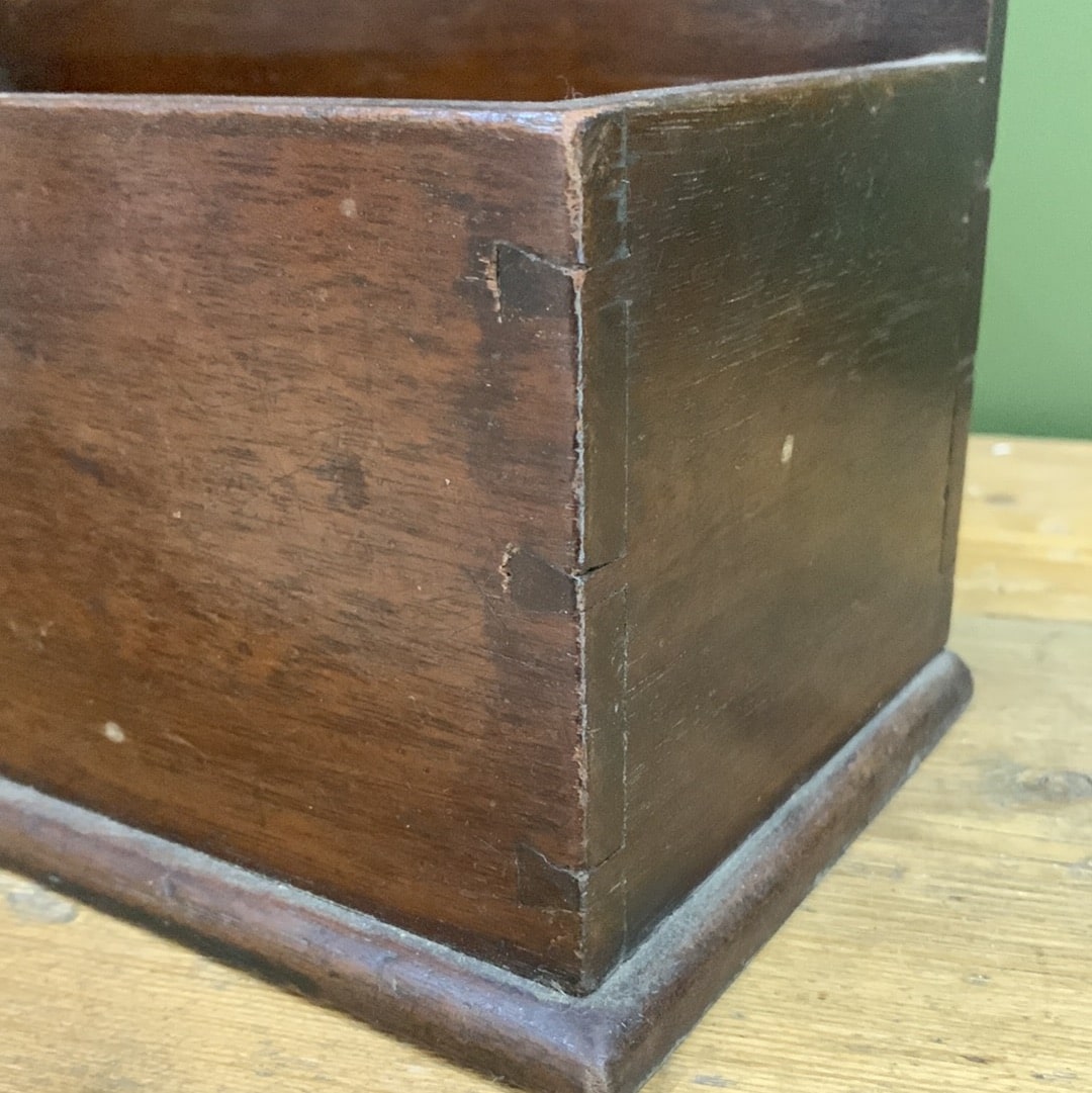 Antique Mahogany Stationary Rack: Vintage Elegance for Your Space