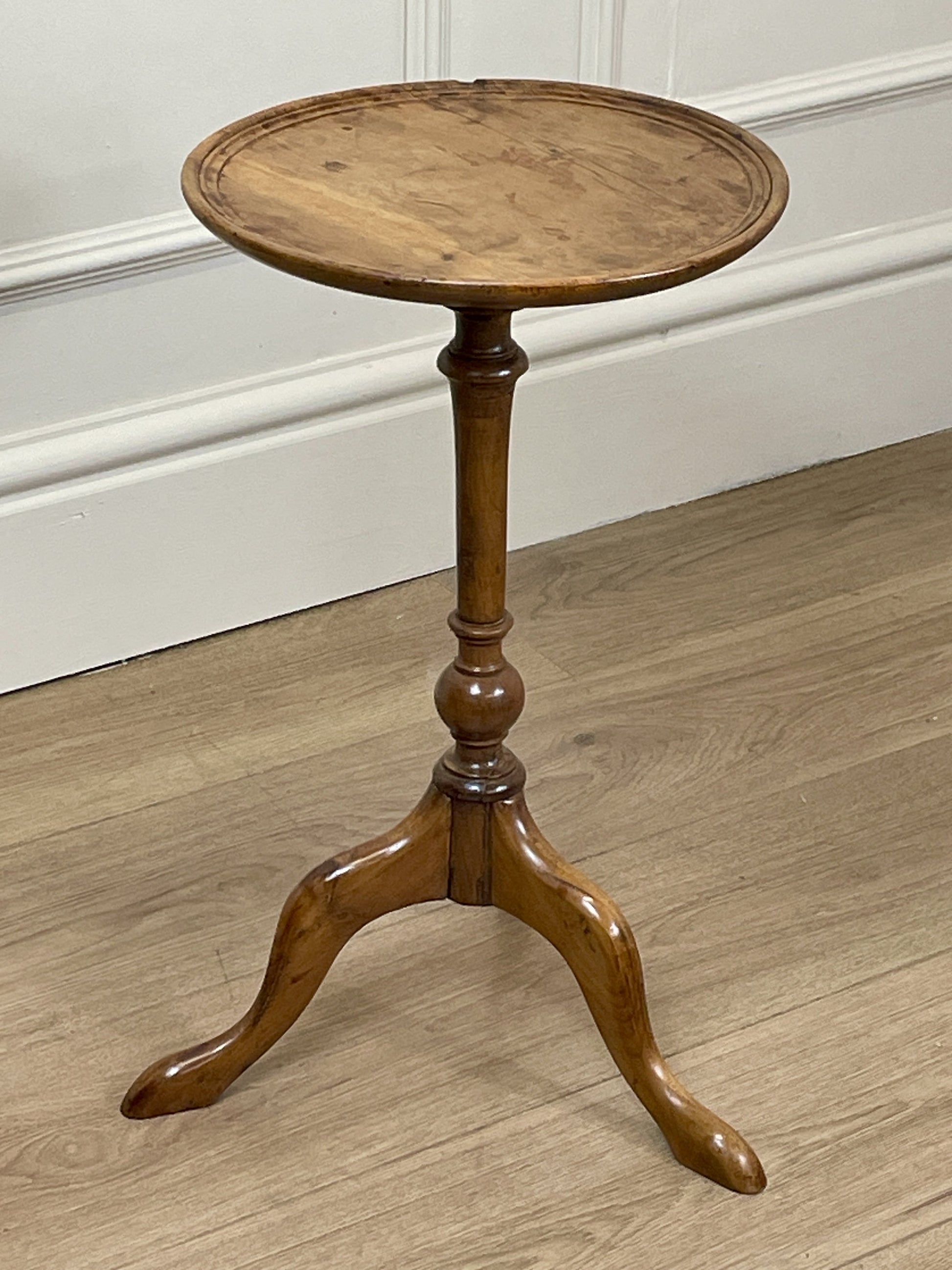 Antique yew wood small wine table with circular top and turned base