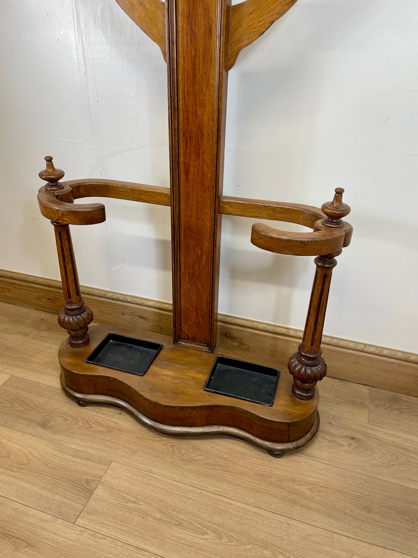 Antique Oak Coat Rack with Mirror – Restored Vintage Hall Stand