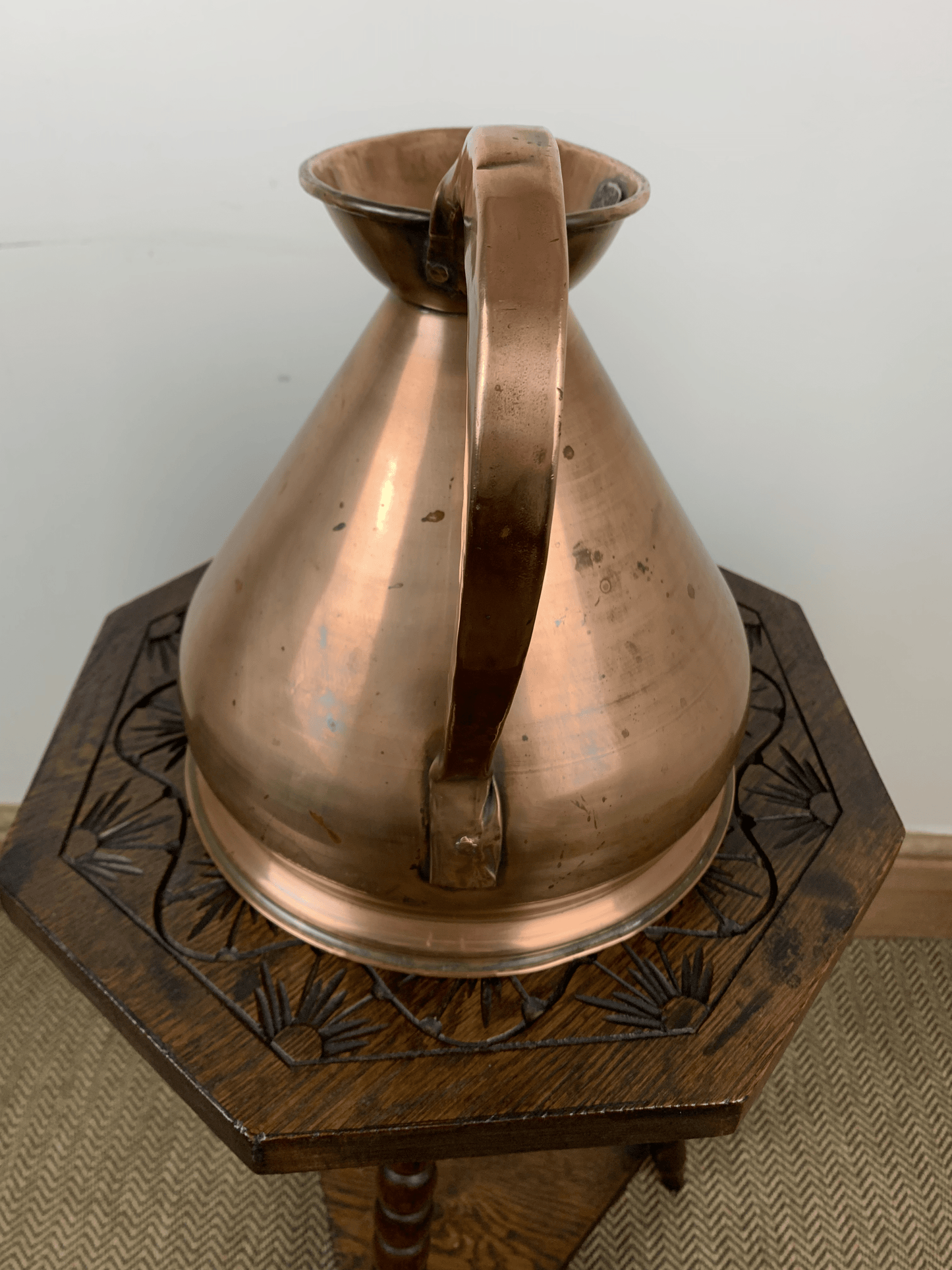 Copper Gallon Jug: Vintage Elegance for Liquid Luxury