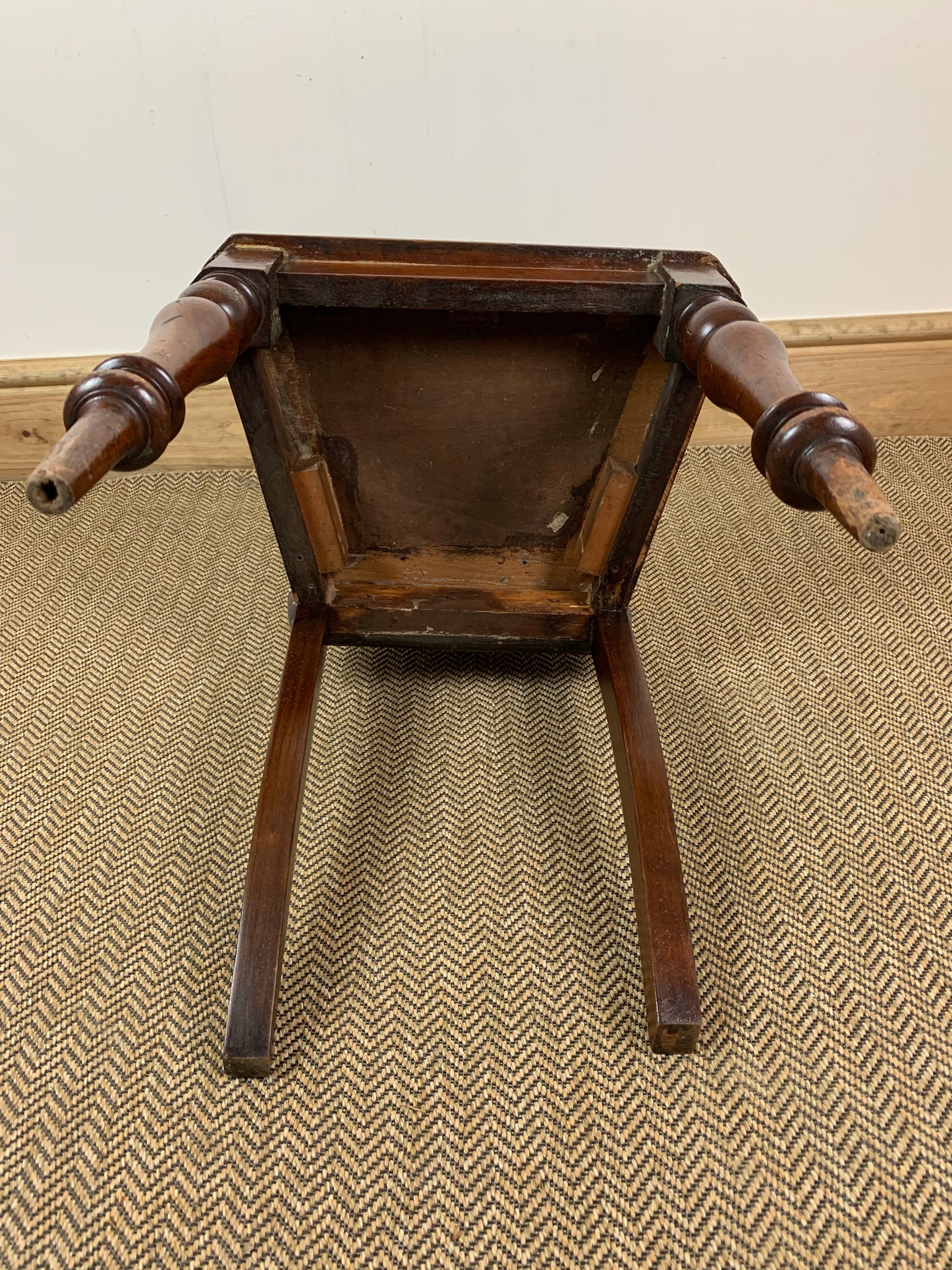Timeless Elegance: Antique Mahogany Hall Chair