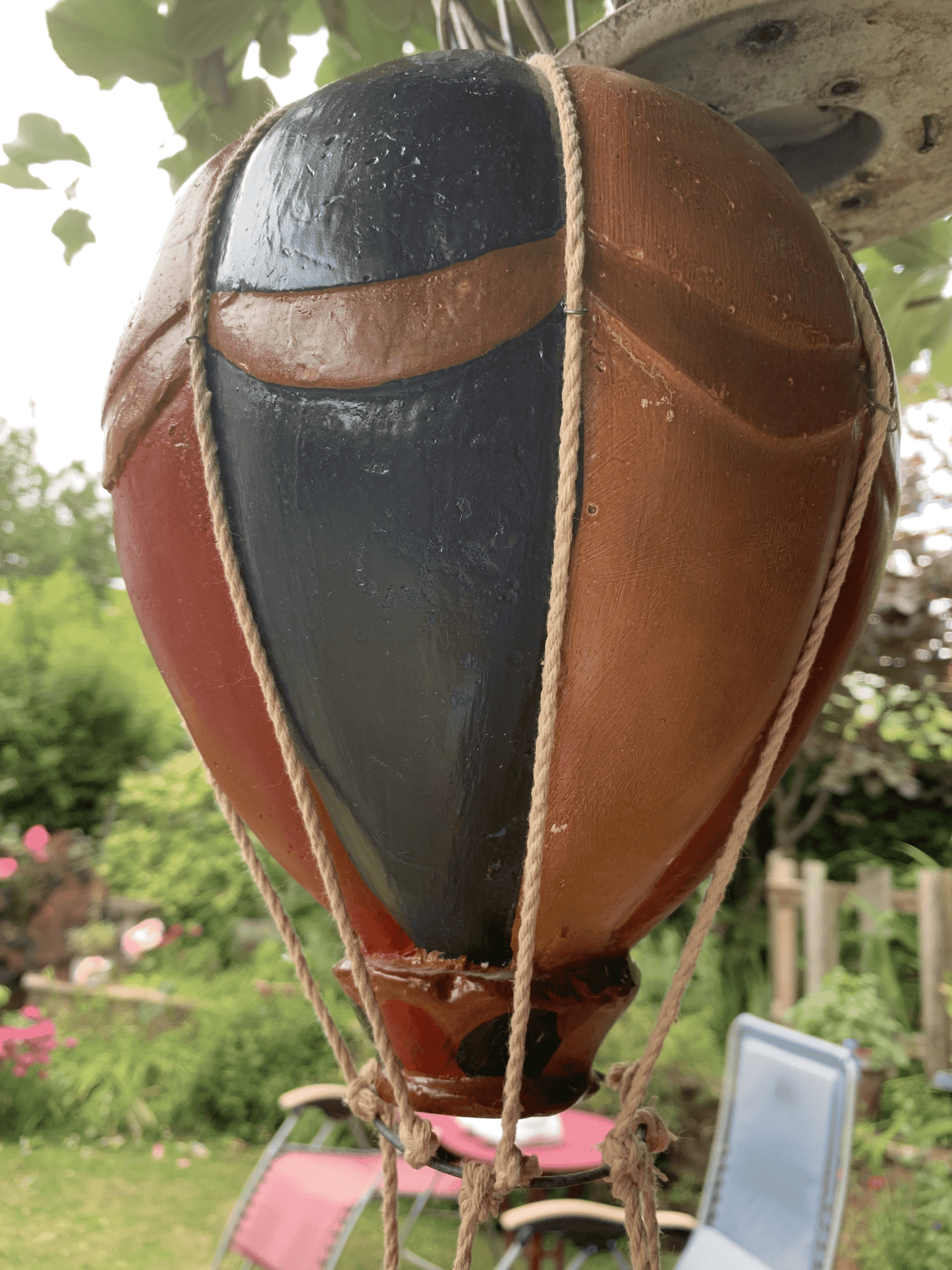 Large Vintage Hot Air Balloon - Captivating Nostalgia and Whimsical Charm