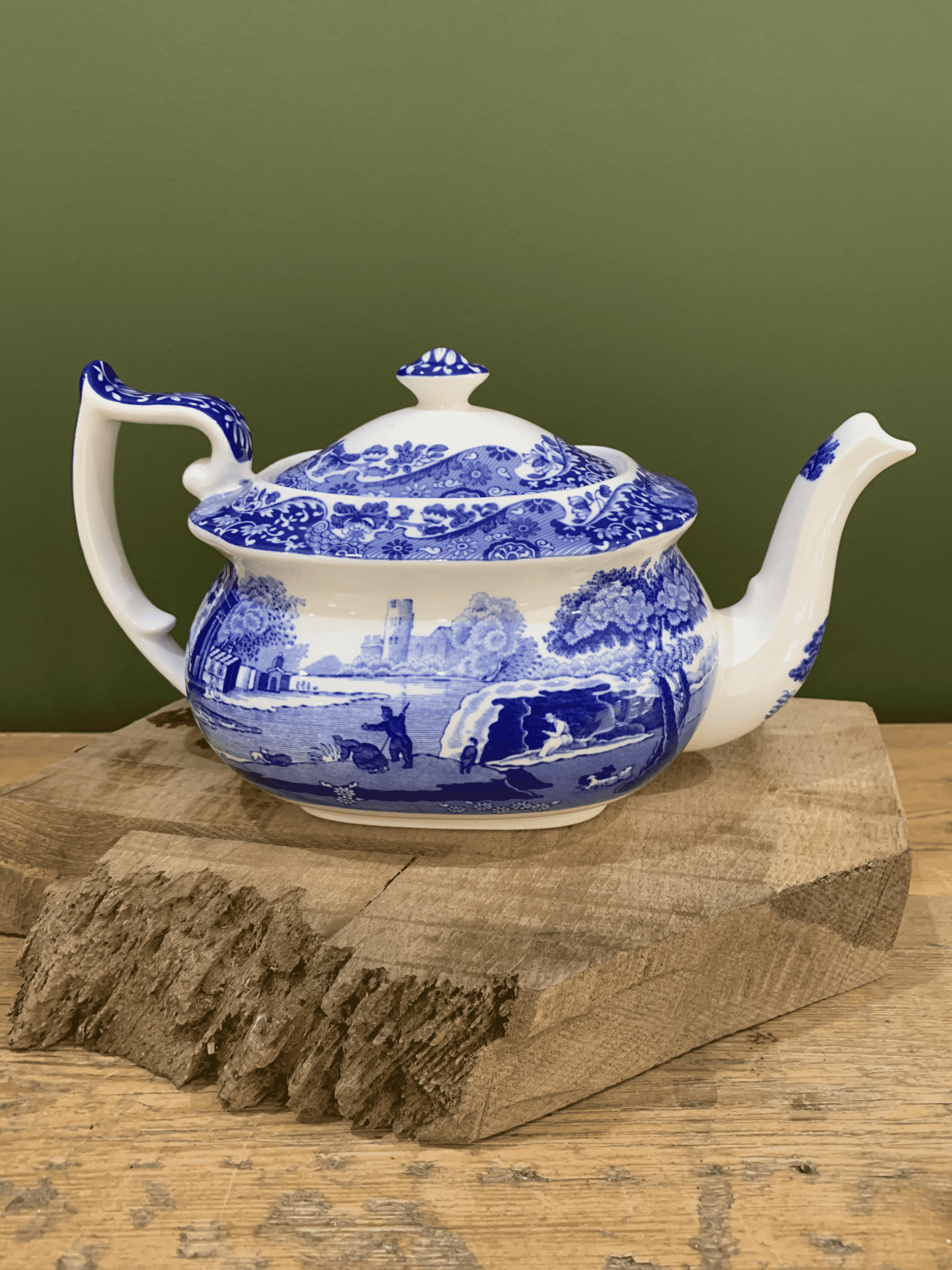 Large Spode Teapot - Exquisite Elegance for Tea Enthusiasts