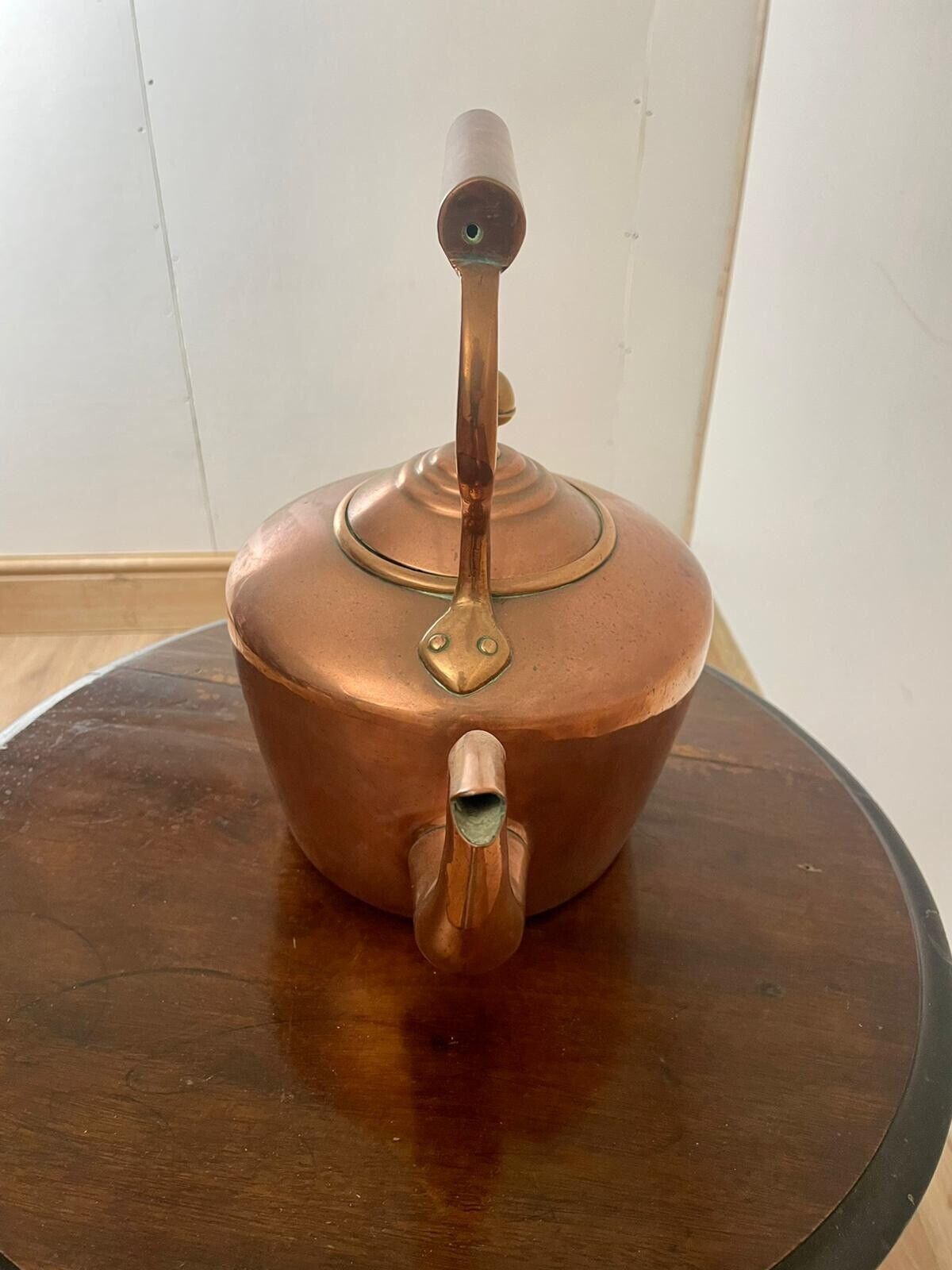 Victorian Antique Copper Kettle: A Timeless Piece for Your Home