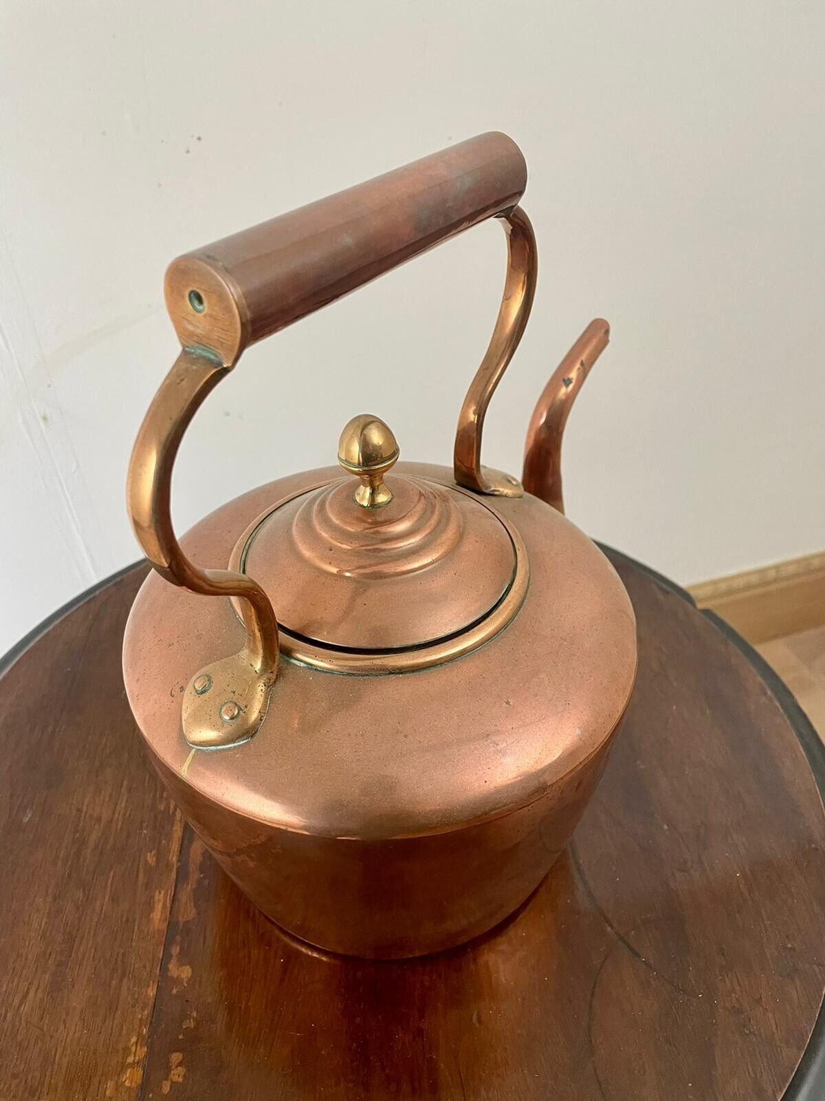 Victorian Antique Copper Kettle: A Timeless Piece for Your Home