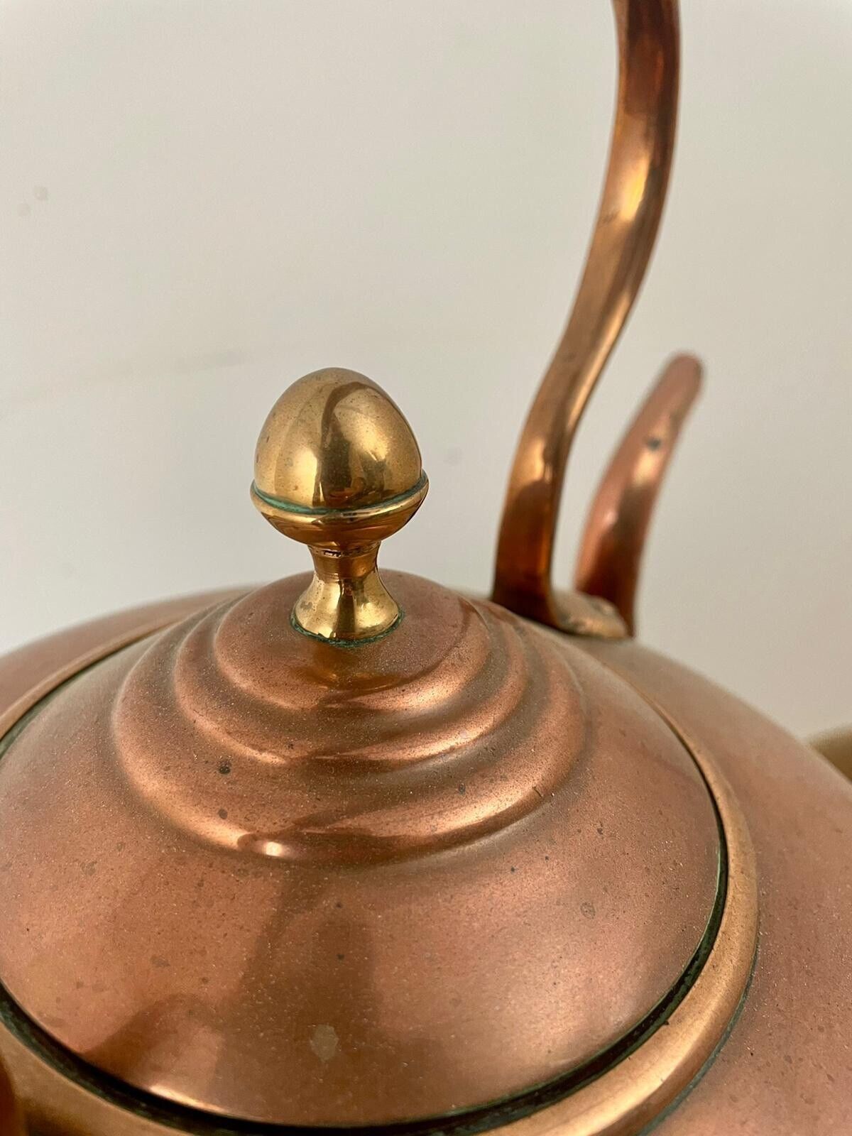 Victorian Antique Copper Kettle: A Timeless Piece for Your Home