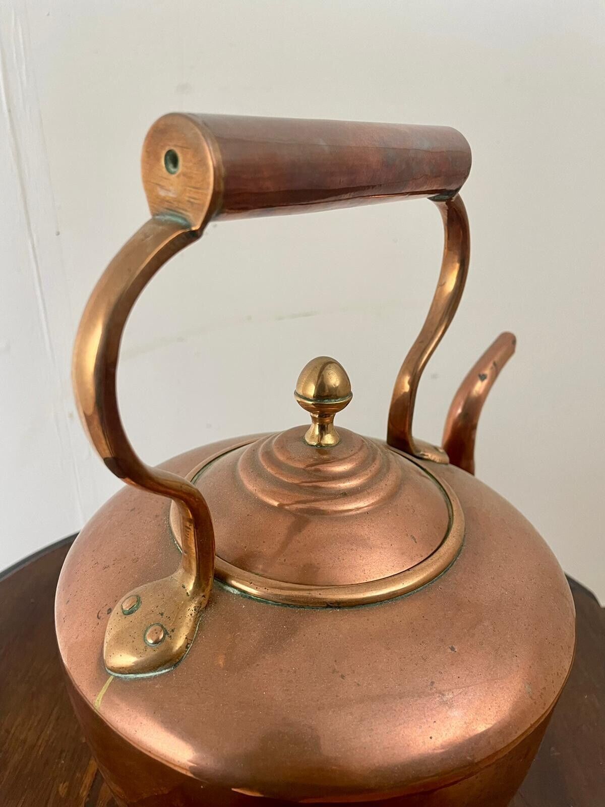 Victorian Antique Copper Kettle: A Timeless Piece for Your Home