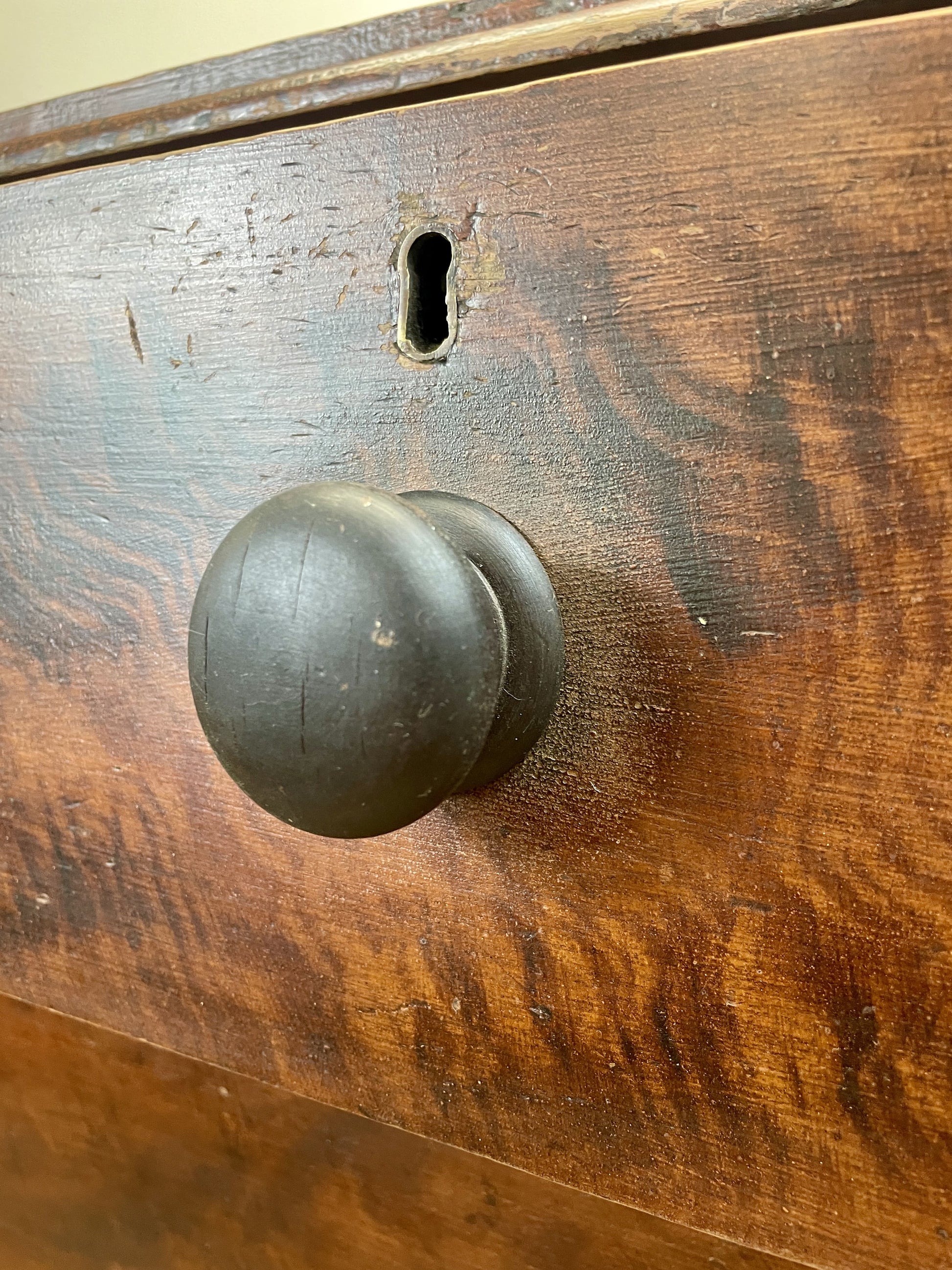 small chest of drawers handle