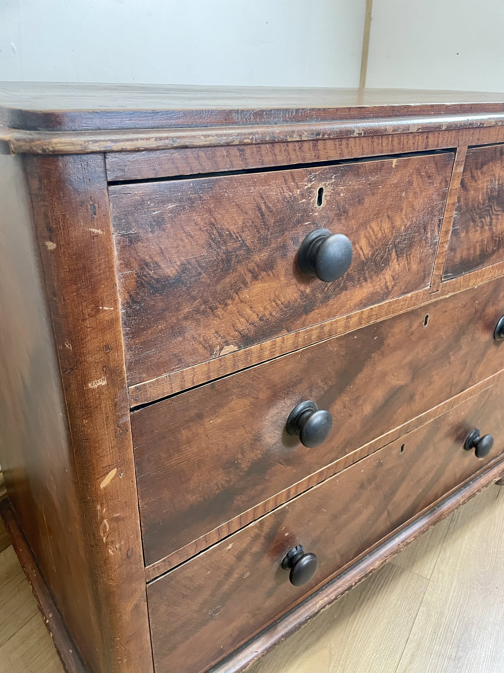 small chest of drawers