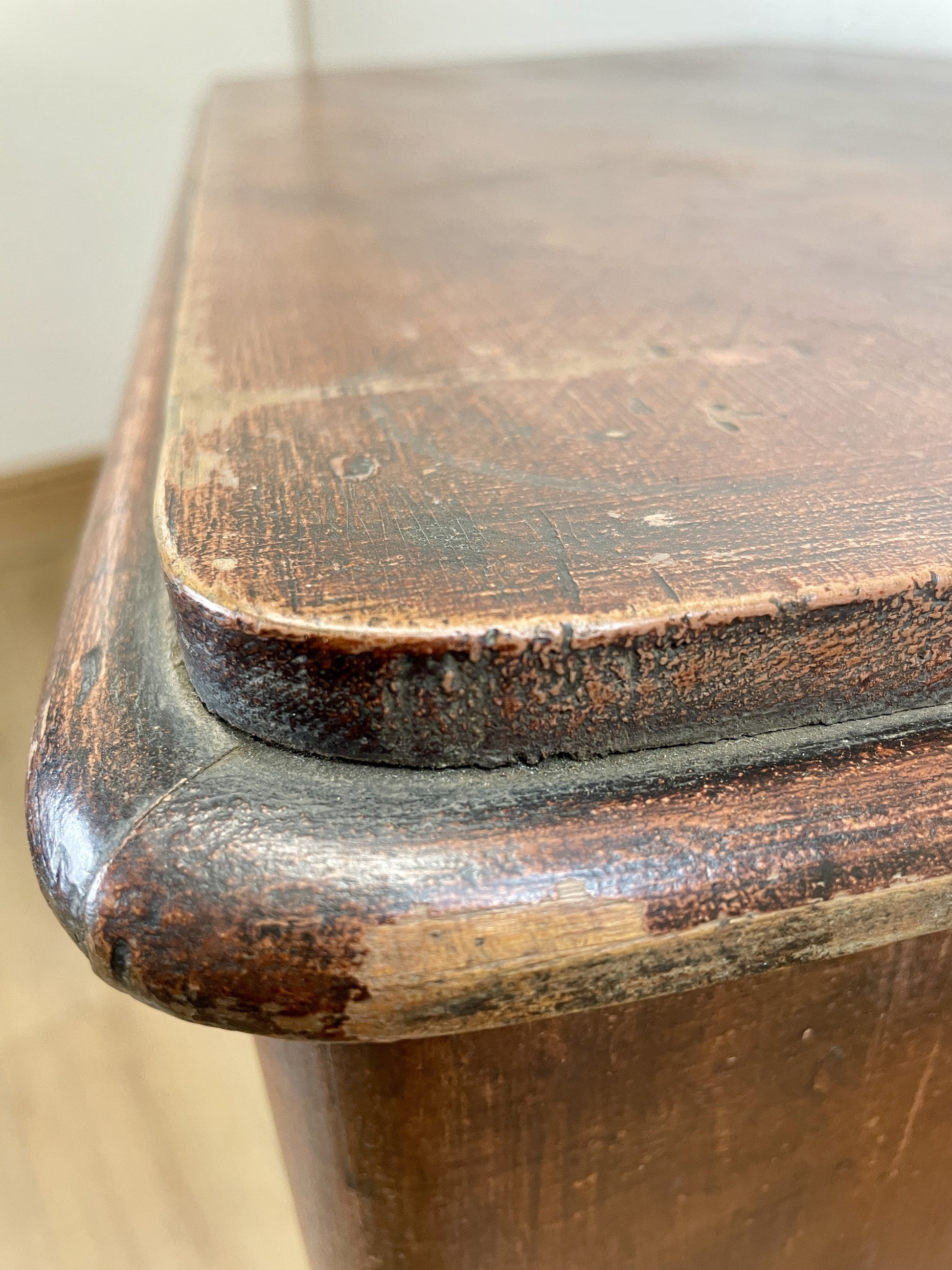 antique chest of drawers
